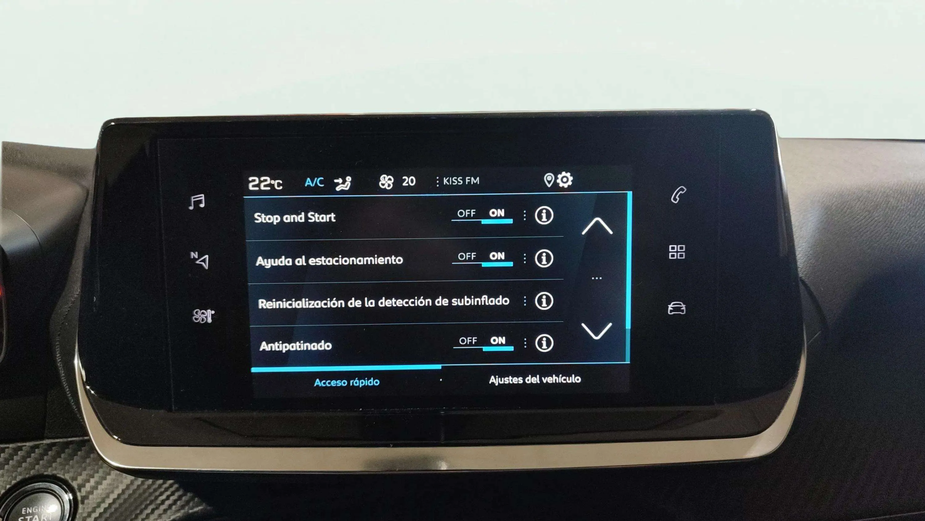 Peugeot 2008 Allure Pack PureTech 130 BVM6 - foto 8