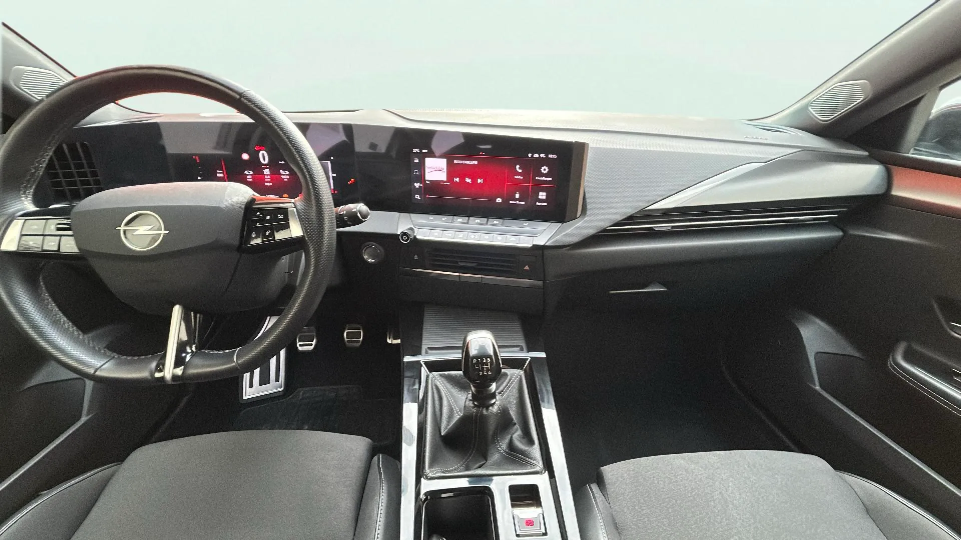 Opel Astra 1.2T XHT GS - foto 6