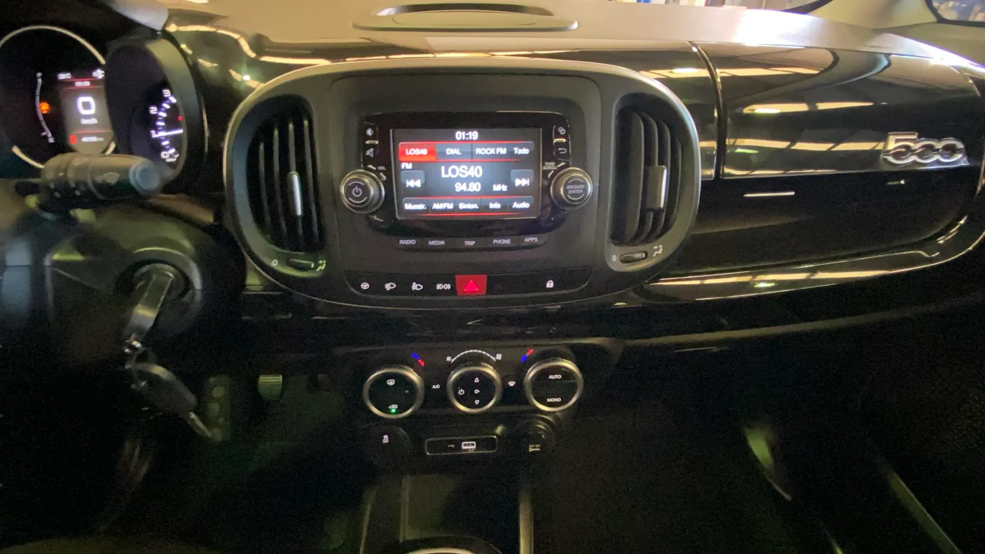 Fiat 500L 1.4 16v 120th Aniversario - foto 24