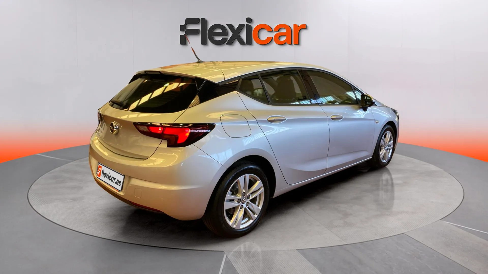 Opel Astra 1.2T SHR Ultimate - foto 7