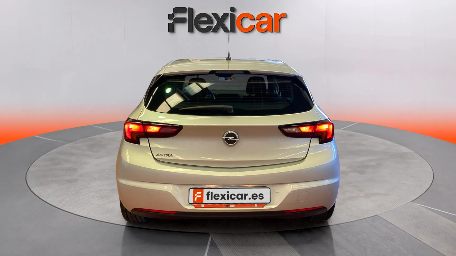 Opel Astra 1.2T SHR Ultimate - foto 6