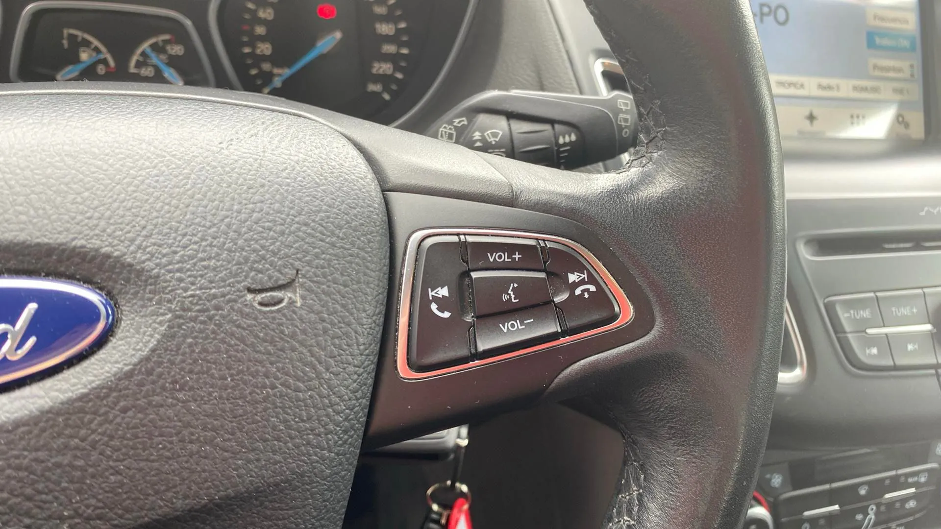 Ford Focus 1.0 EcoBoost -St.-St. Trend+ - foto 13