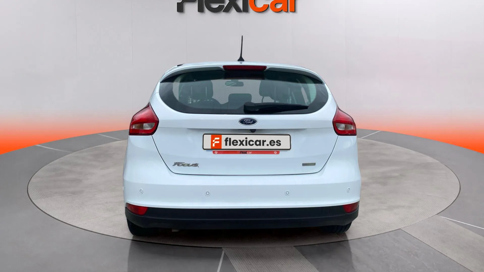 Ford Focus 1.0 EcoBoost -St.-St. Trend+ - foto 7