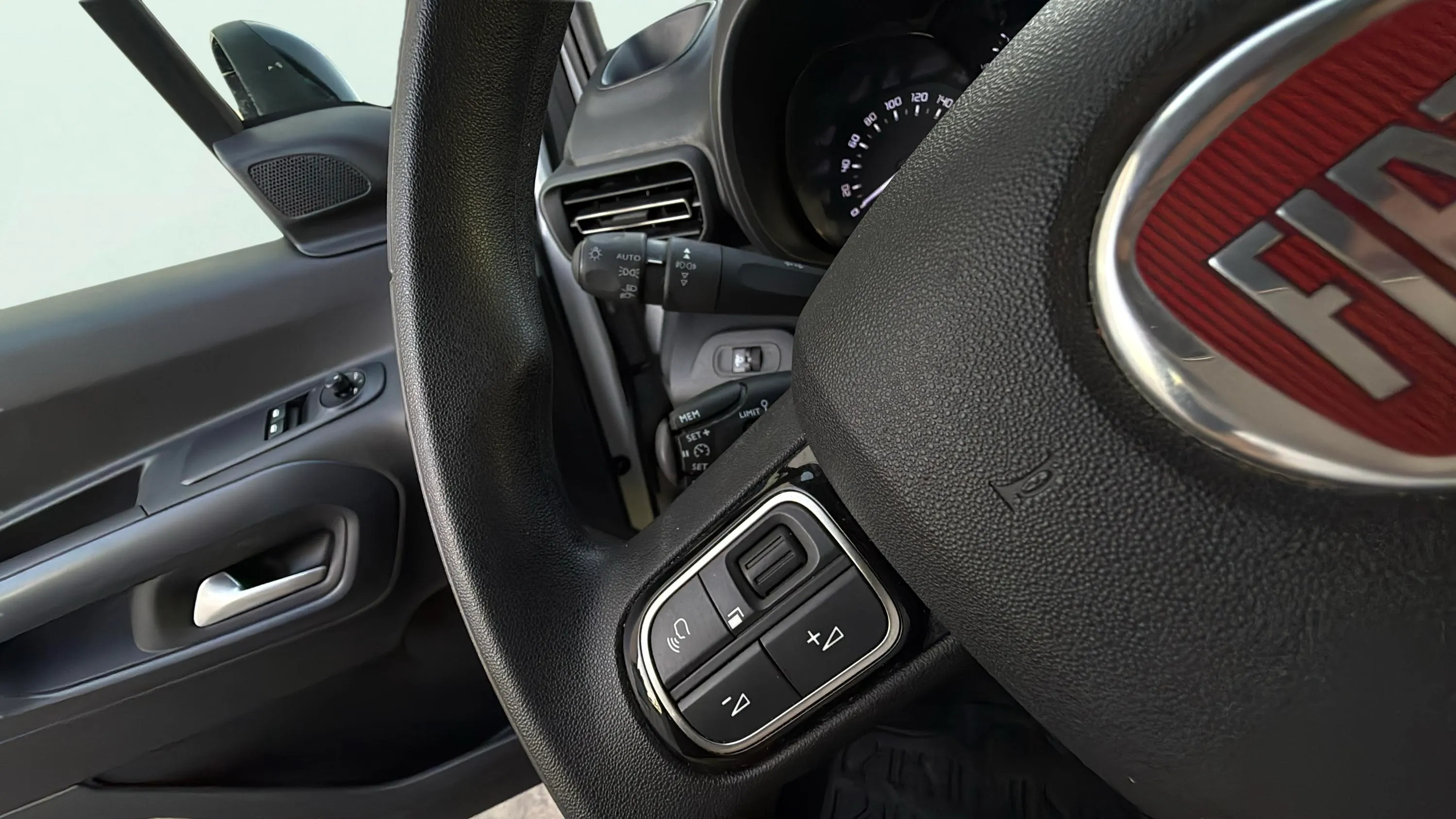 Fiat Doblò Panorama - foto 12