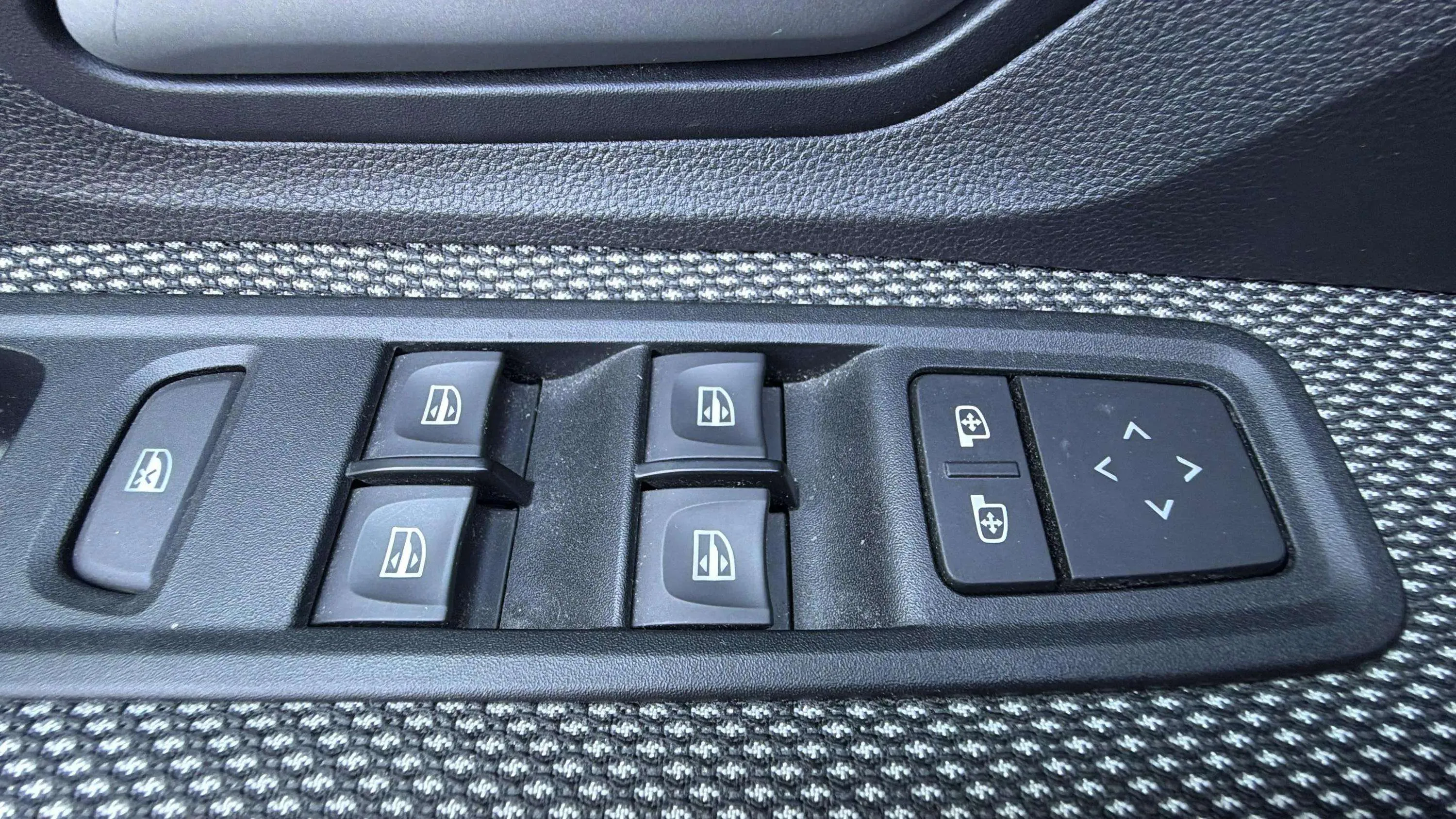 Dacia Jogger S.L Extreme Hybrid 5 plazas - foto 17