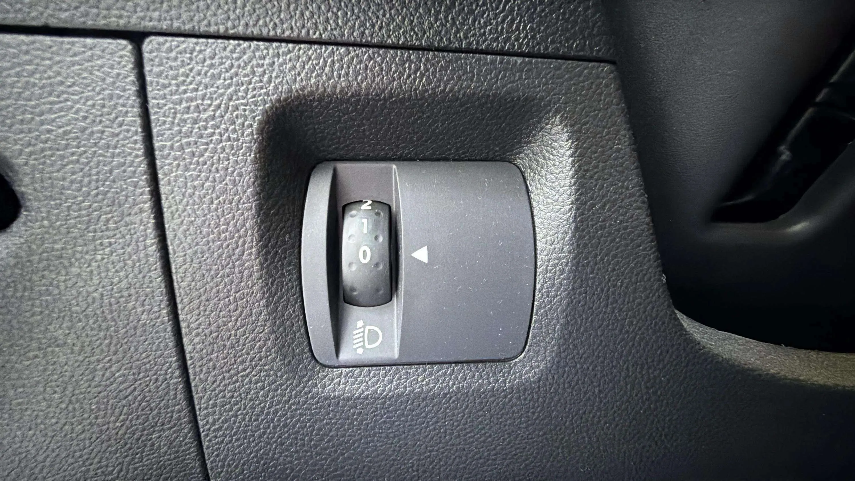 Dacia Jogger S.L Extreme Hybrid 5 plazas - foto 18