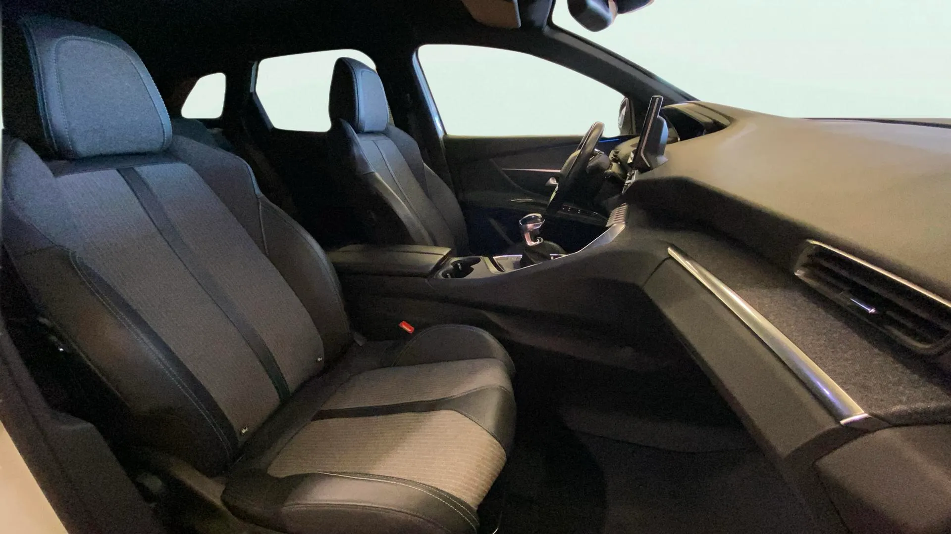 Peugeot 3008 1.2 PureTech Active Pack - foto 12