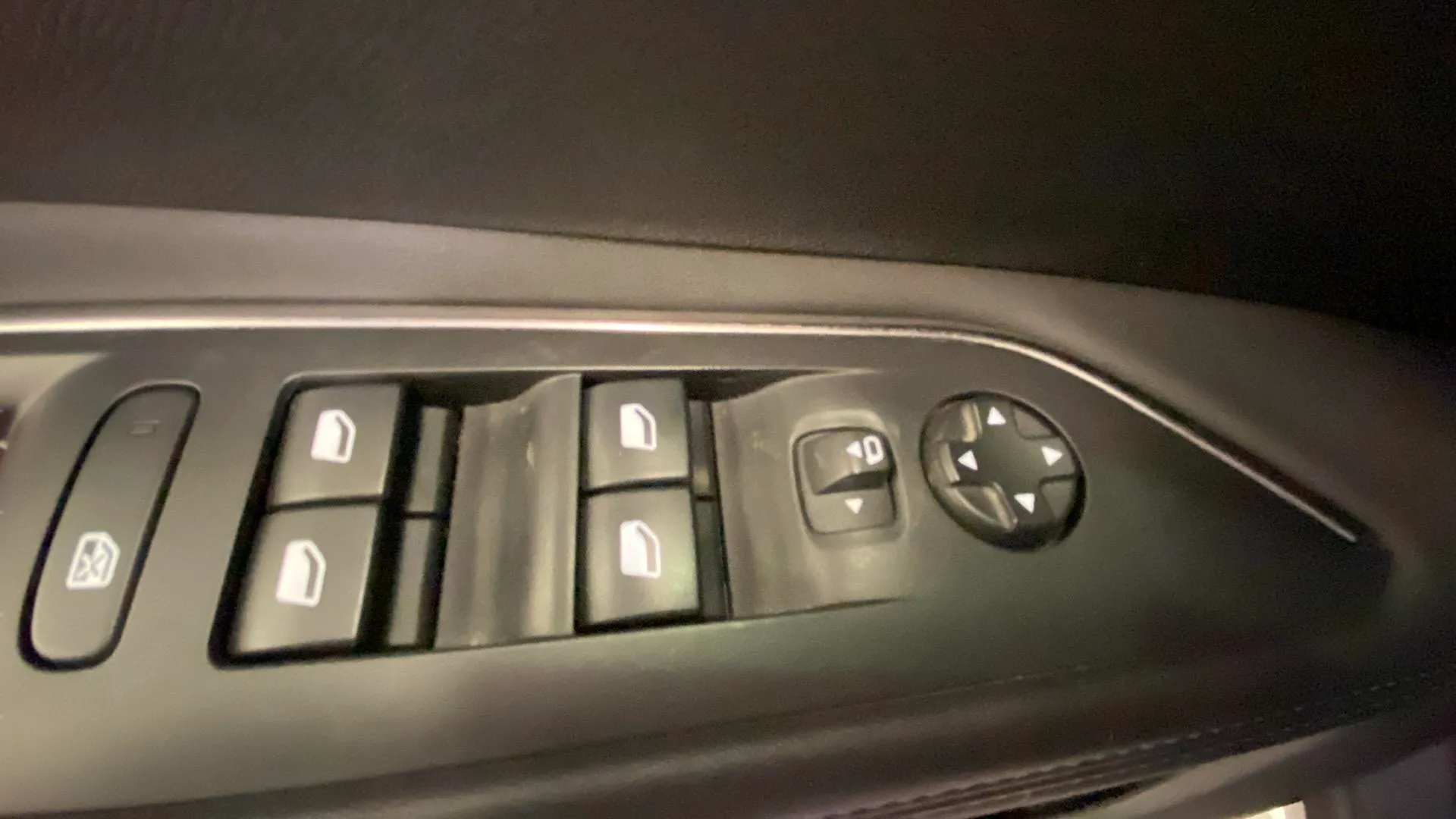 Peugeot 3008 1.2 PureTech Active Pack - foto 36