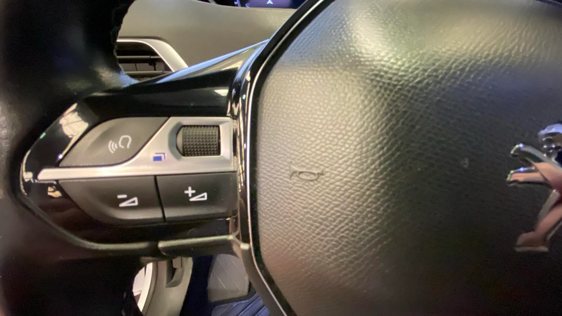 Peugeot 3008 1.2 PureTech Active Pack - foto 18