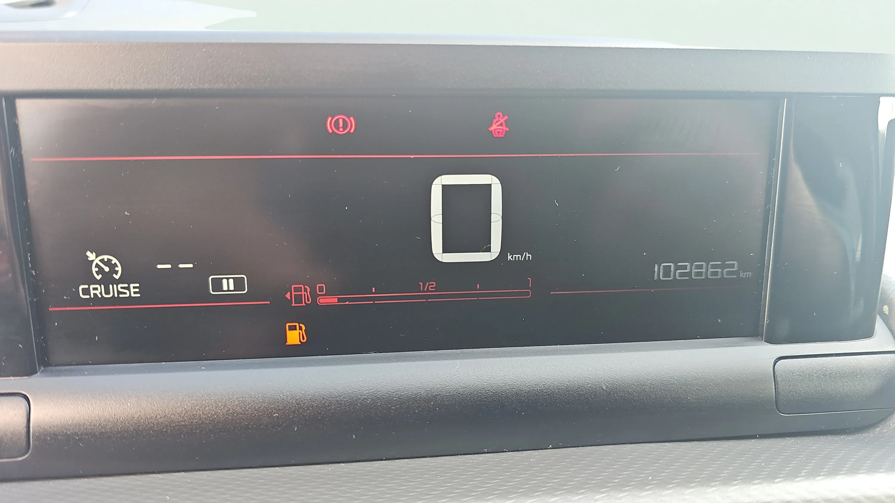 Citroën C4 Cactus BlueHDi 100 C-Series - foto 11