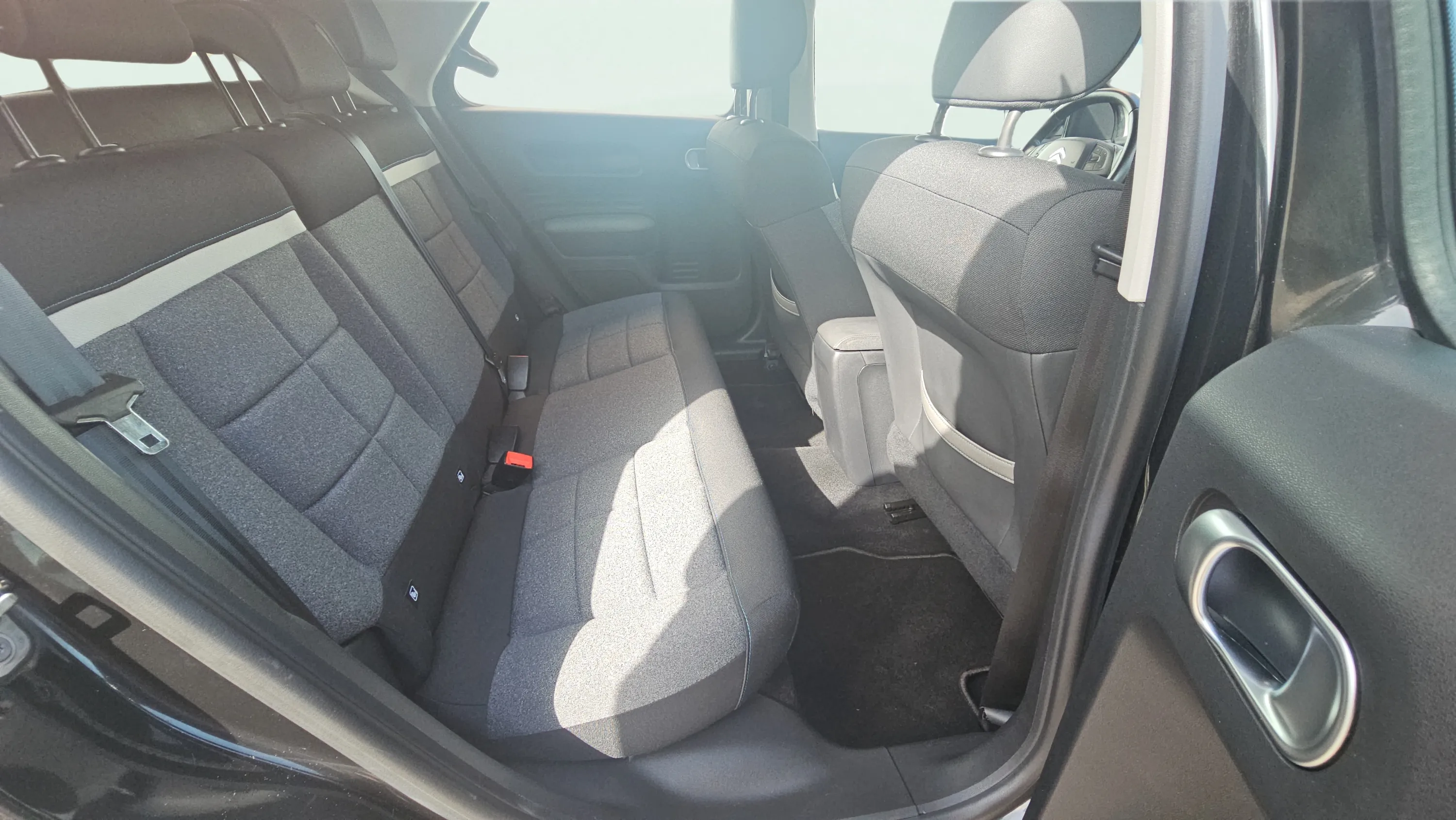 Citroën C4 Cactus BlueHDi 100 C-Series - foto 14