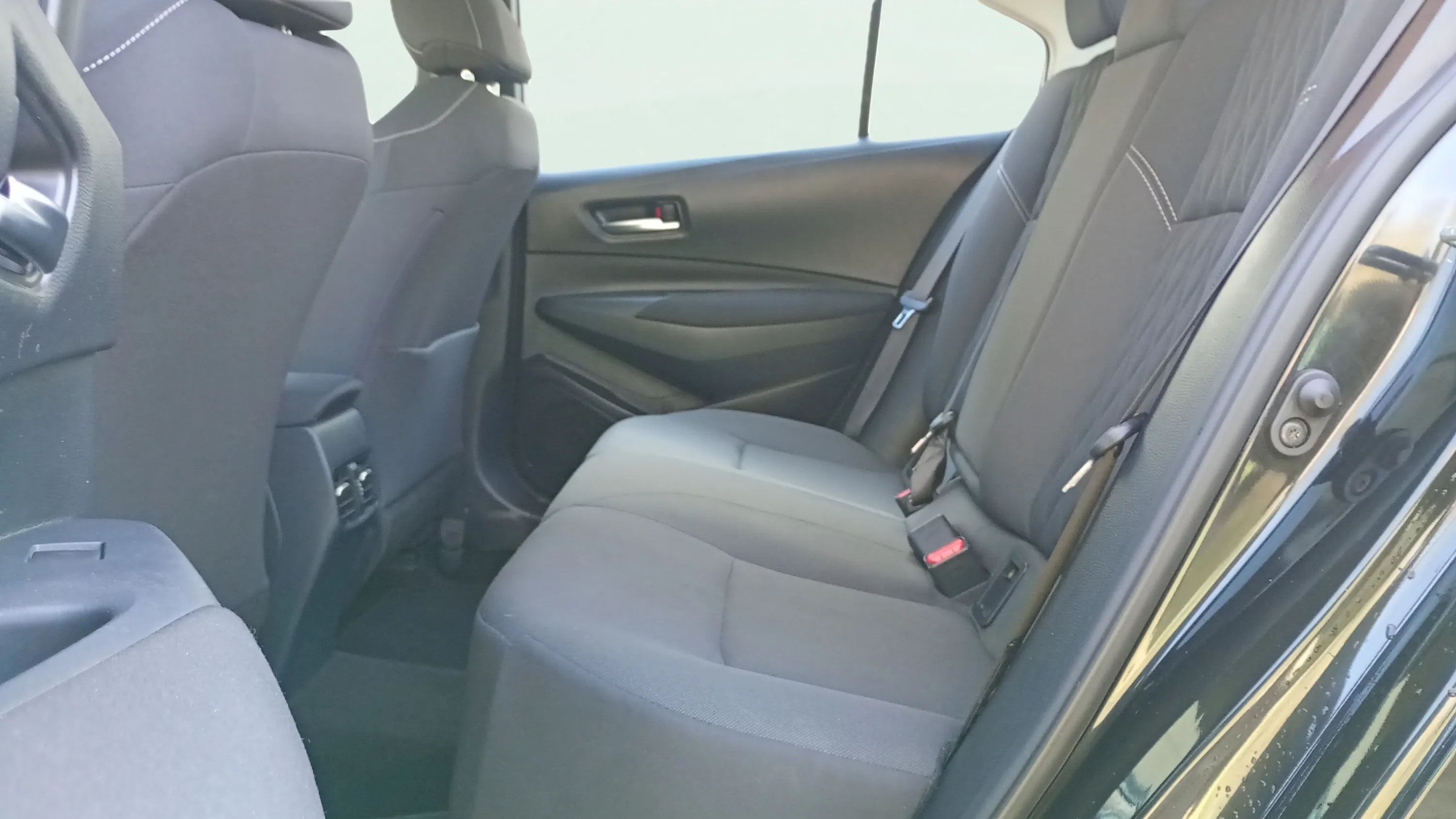 Toyota Corolla 1.5 Active - foto 17