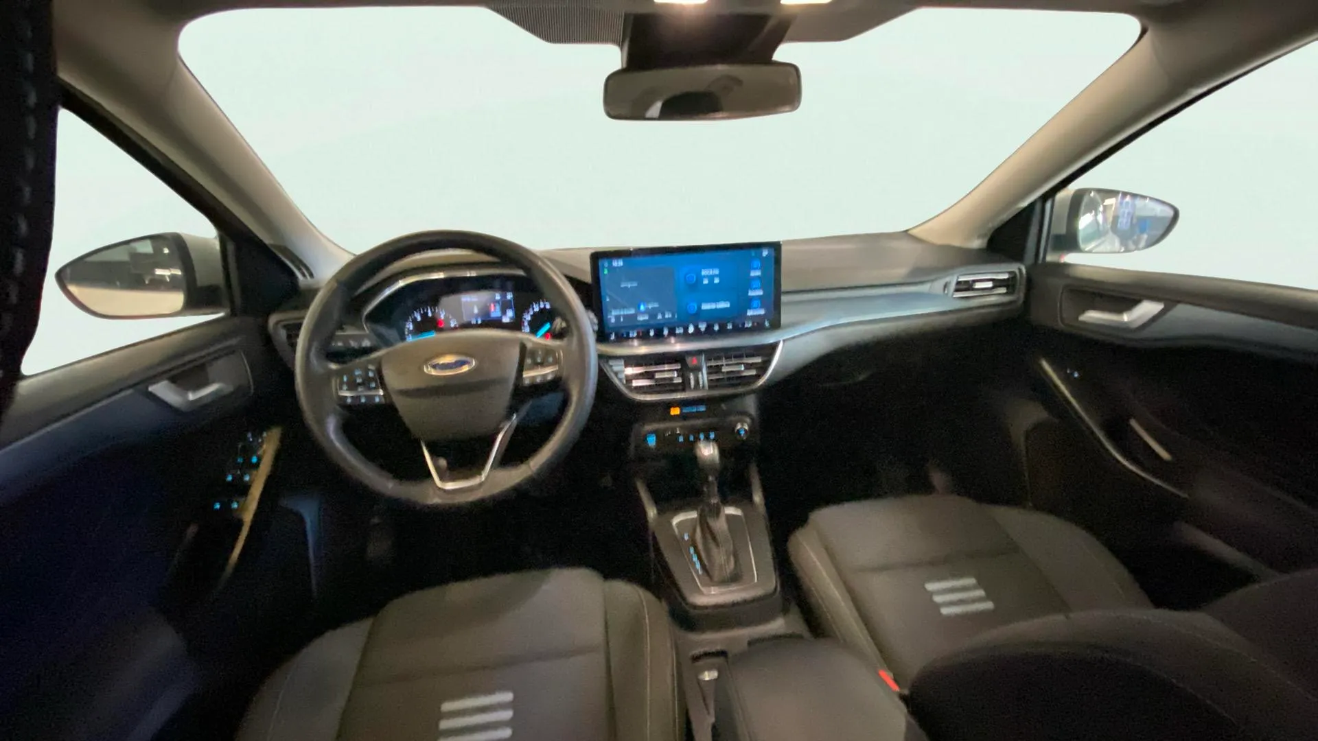 Ford Focus 1.0 EcoBoost MHEV Active X - foto 13