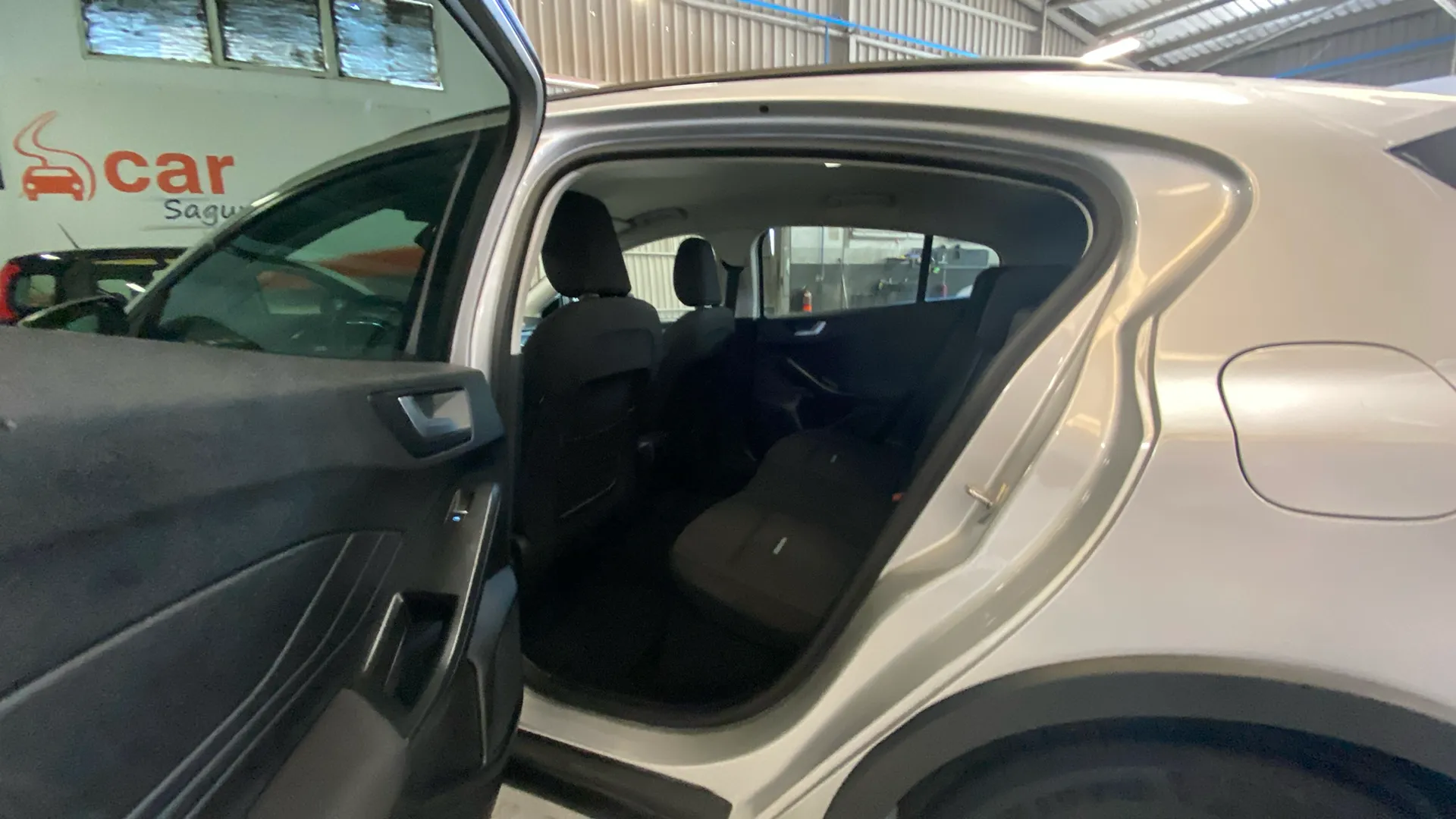 Ford Focus 1.0 EcoBoost MHEV Active X - foto 16
