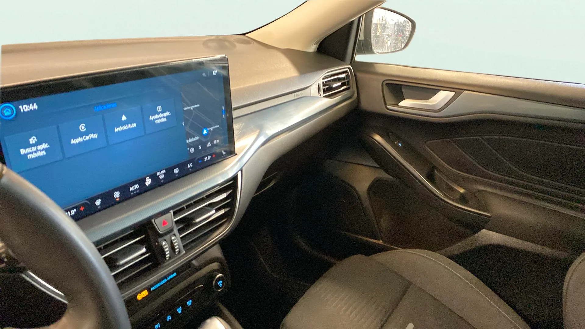 Ford Focus 1.0 EcoBoost MHEV Active X - foto 32