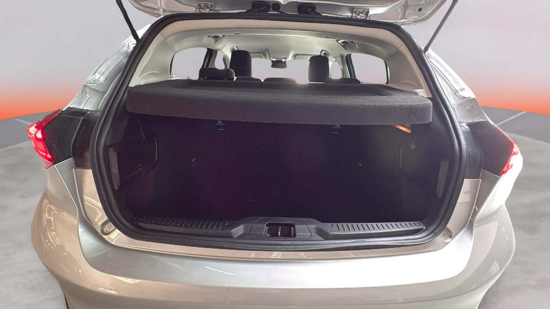 Ford Focus 1.0 EcoBoost MHEV Active - foto 6