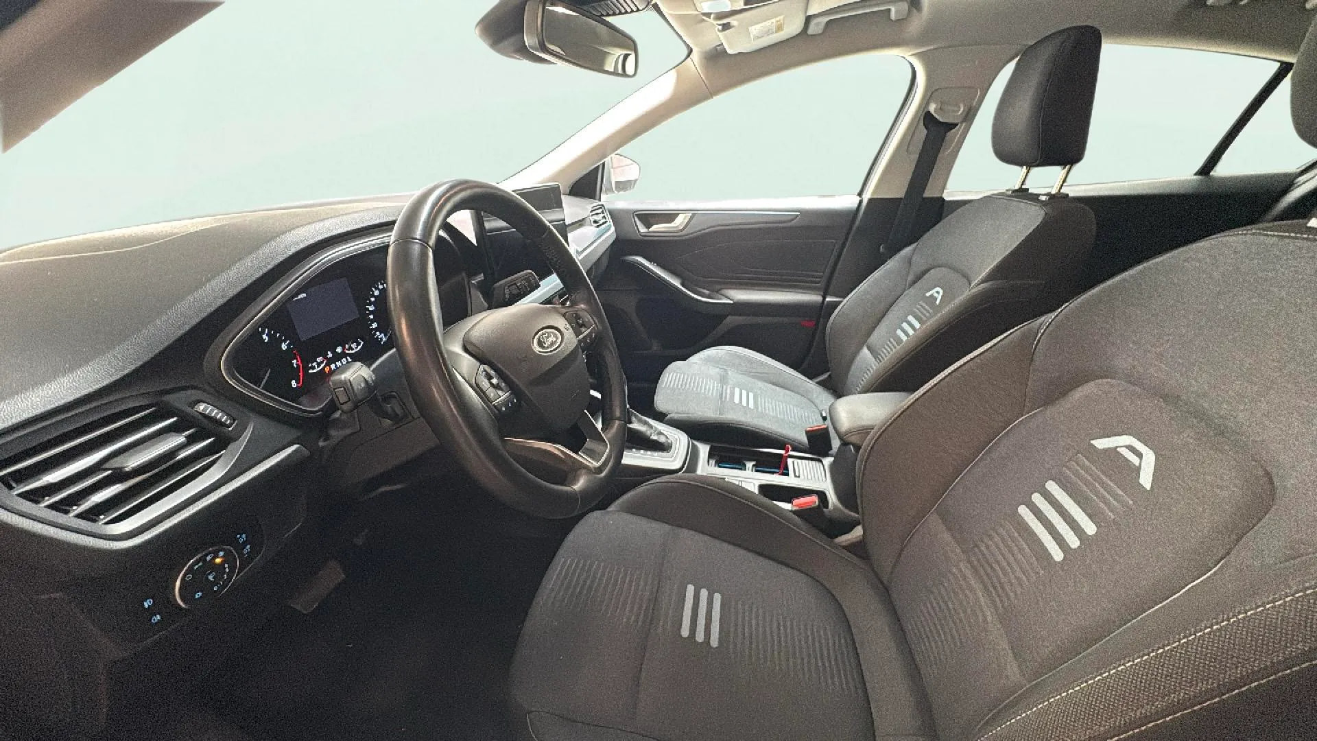Ford Focus 1.0 EcoBoost MHEV Active - foto 9