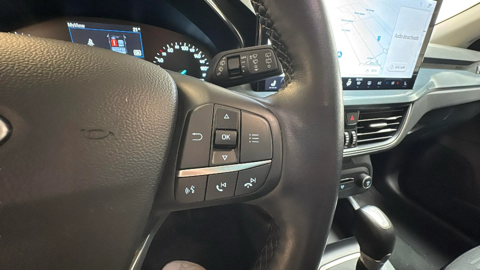 Ford Focus 1.0 EcoBoost MHEV Active - foto 14