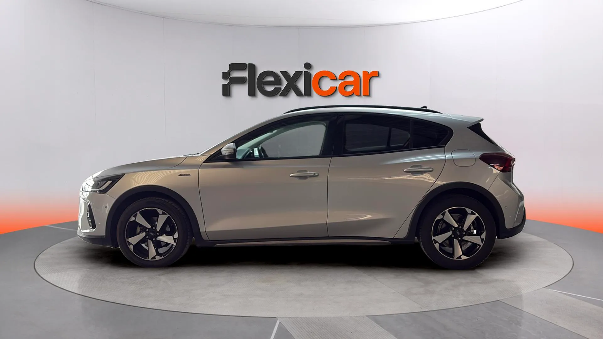 Ford Focus 1.0 EcoBoost MHEV Active - foto 4