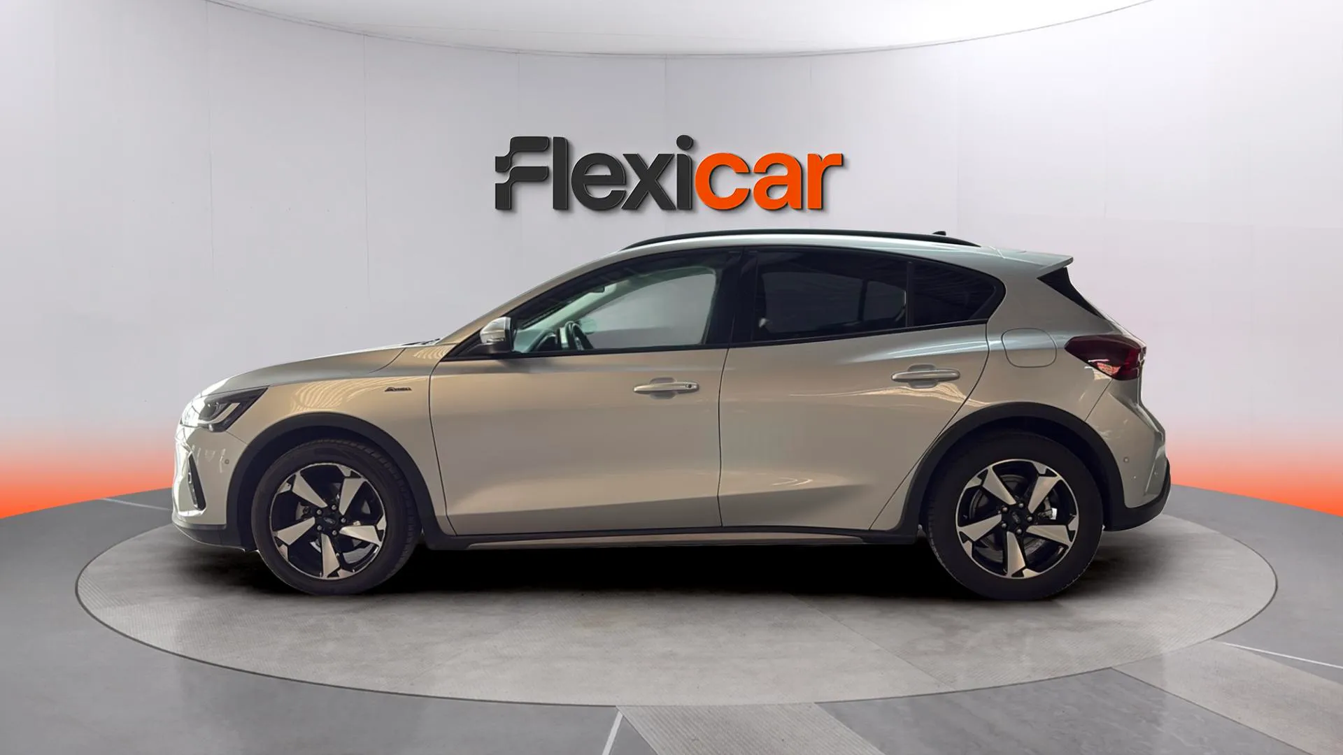 Ford Focus 1.0 EcoBoost MHEV Active - foto 5