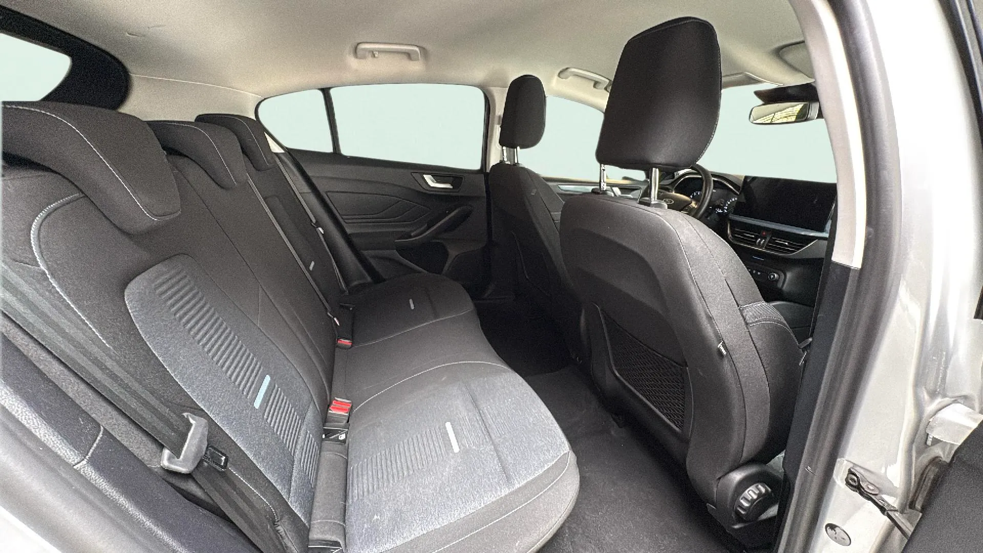 Ford Focus 1.0 EcoBoost MHEV Active - foto 10