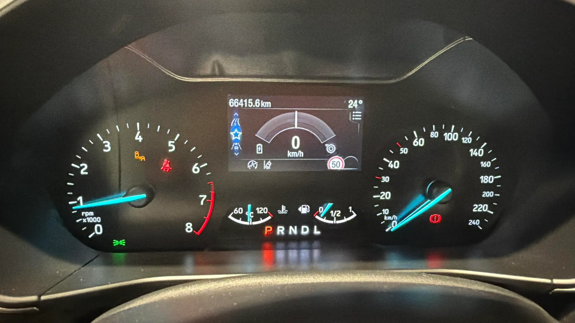 Ford Focus 1.0 EcoBoost MHEV Active - foto 11