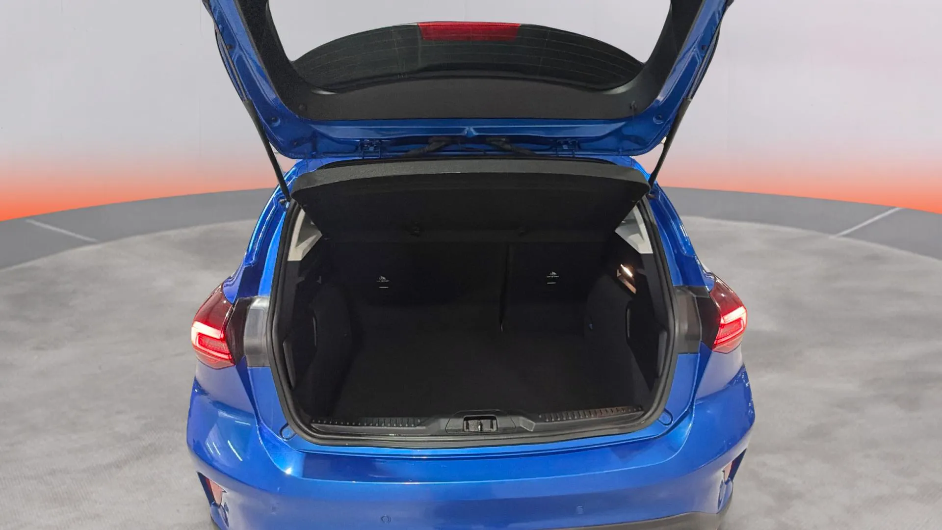 Ford Focus 1.0 EcoBoost MHEV Active - foto 18