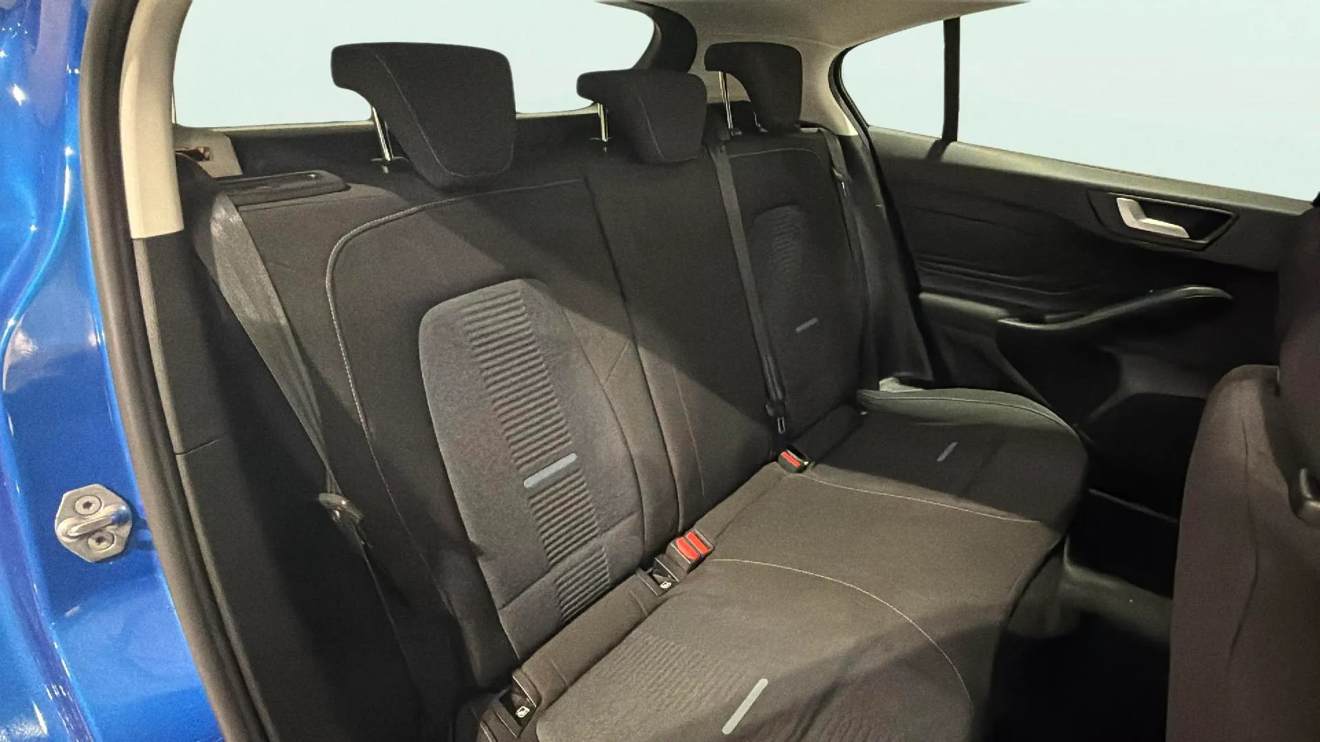 Ford Focus 1.0 EcoBoost MHEV Active - foto 16