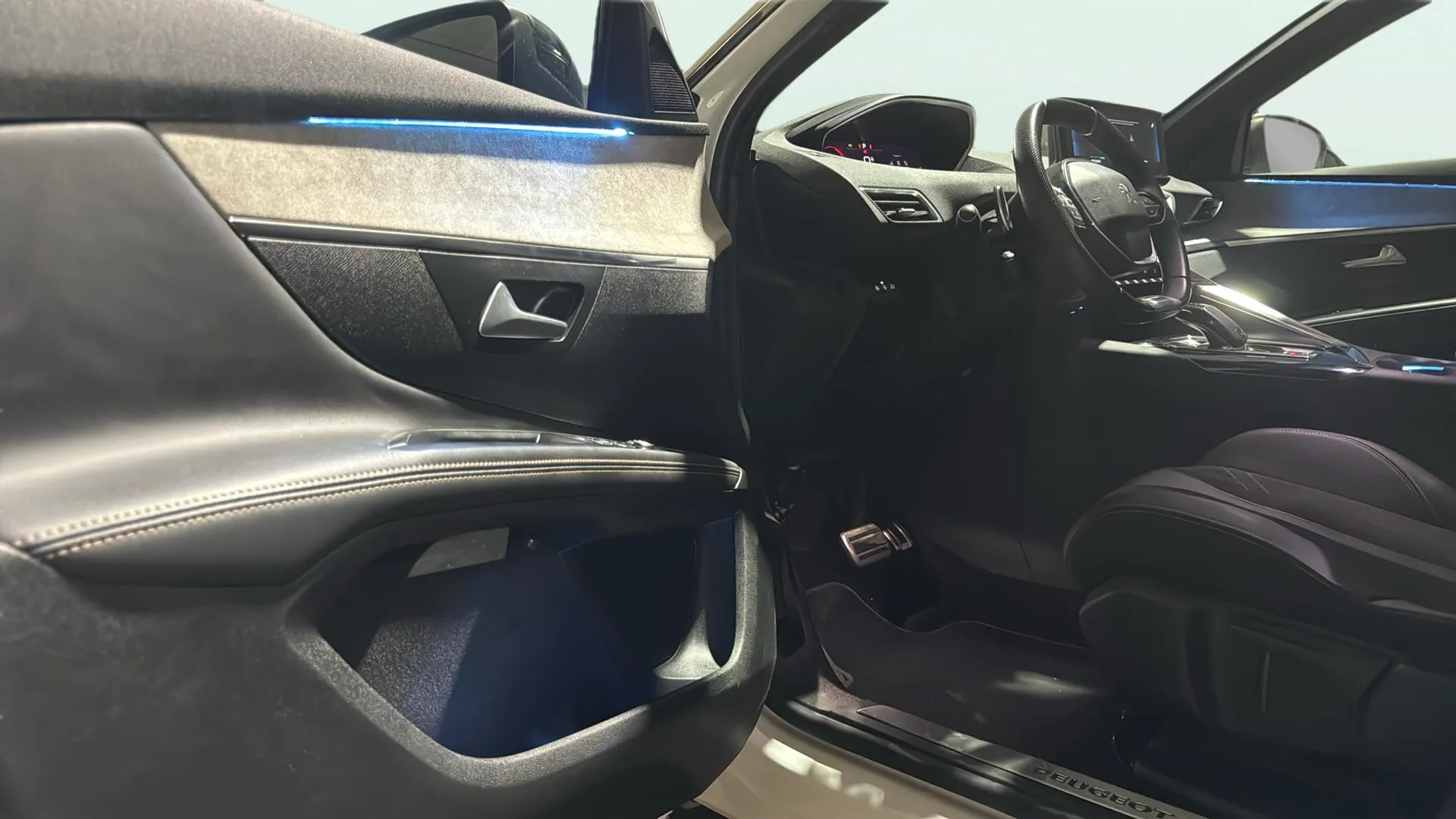Peugeot 5008 1.5 BlueHDi GT EAT8 - foto 13
