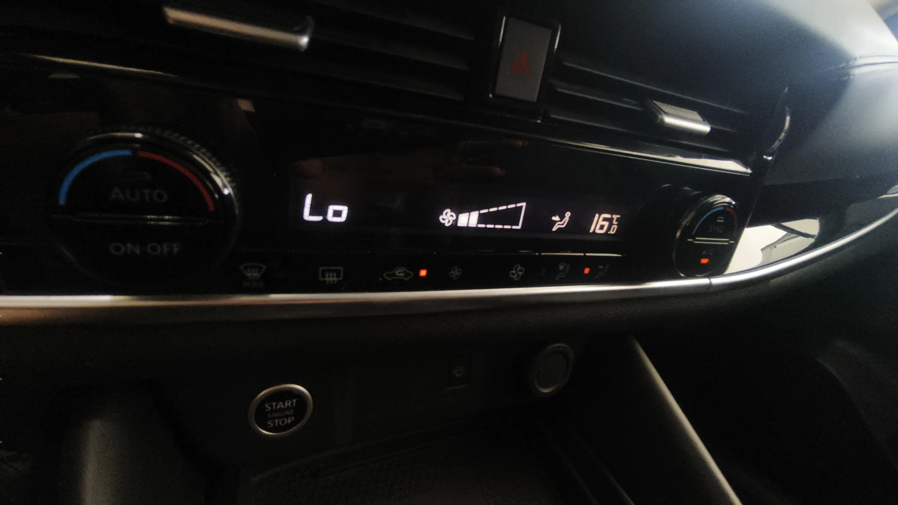 Nissan Qashqai DIG-T mHEV Xtronic 4x4 N-Connecta - foto 18
