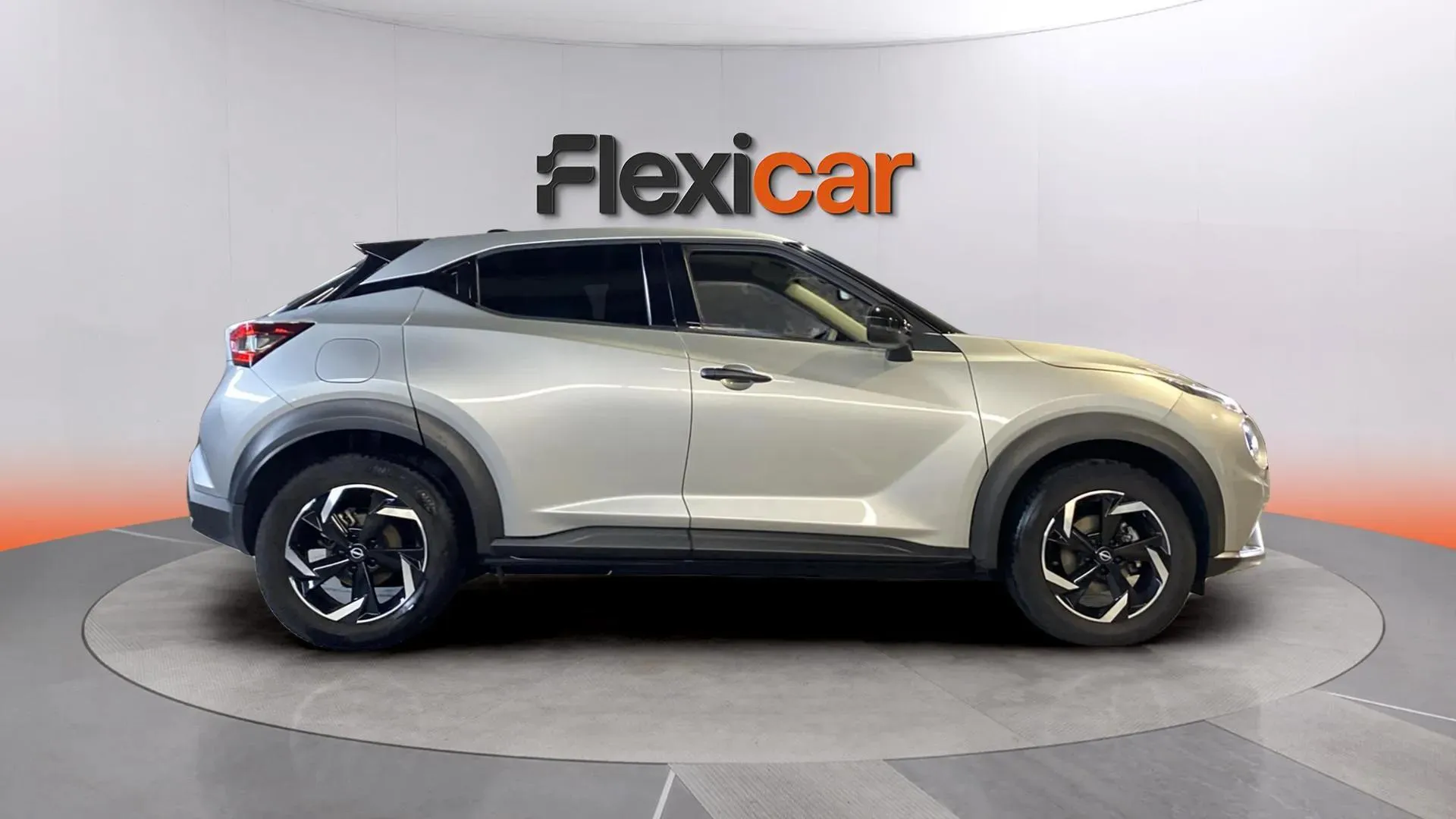 Nissan Juke DIG-T 6M/T Acenta - foto 4