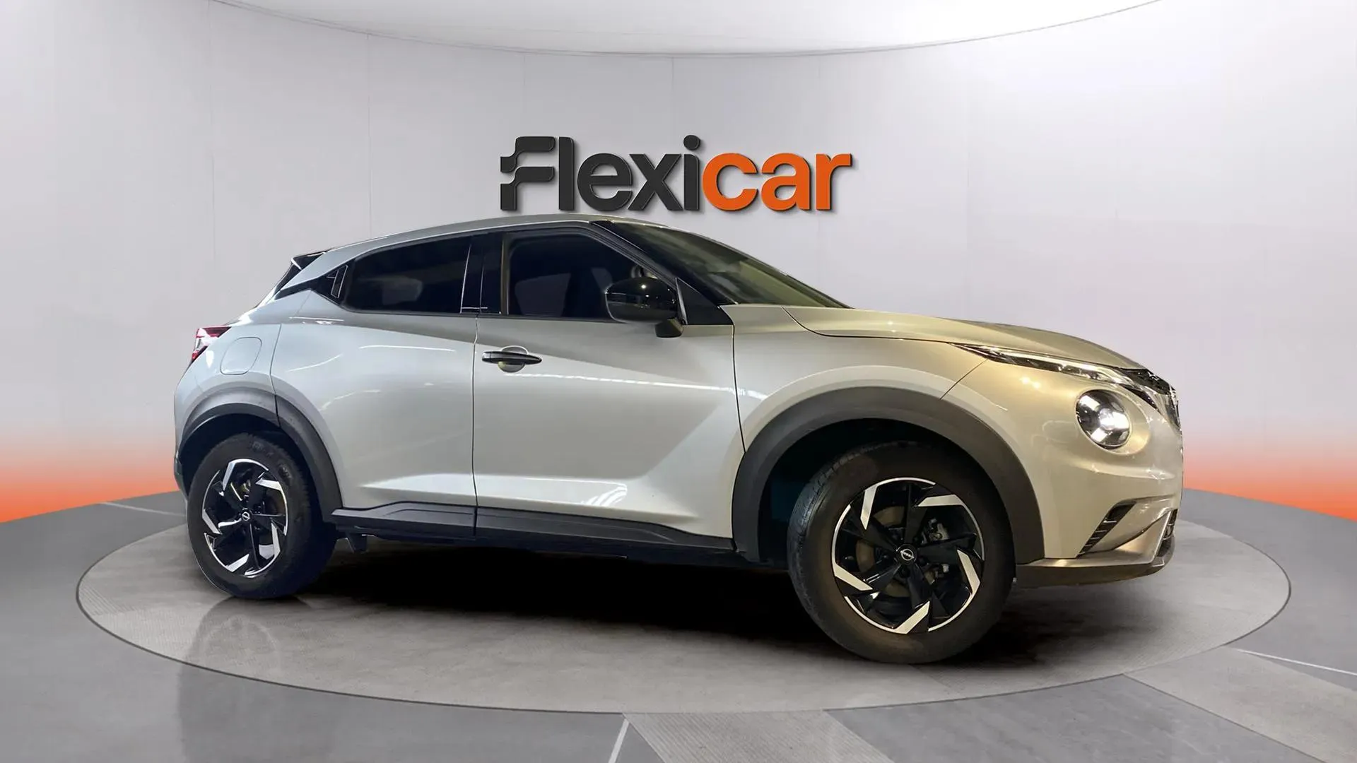 Nissan Juke DIG-T 6M/T Acenta - foto 5