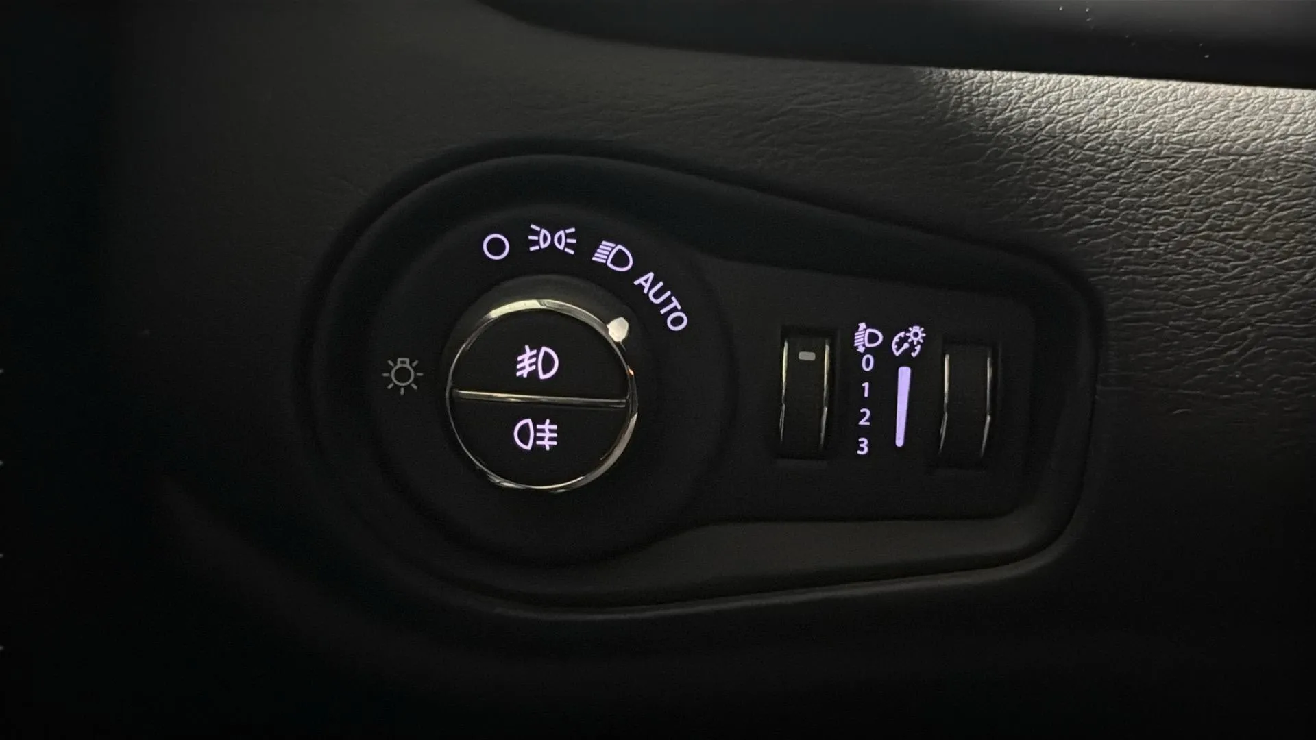 Jeep Renegade Limited 1.6 Mjet 4x2 - foto 31
