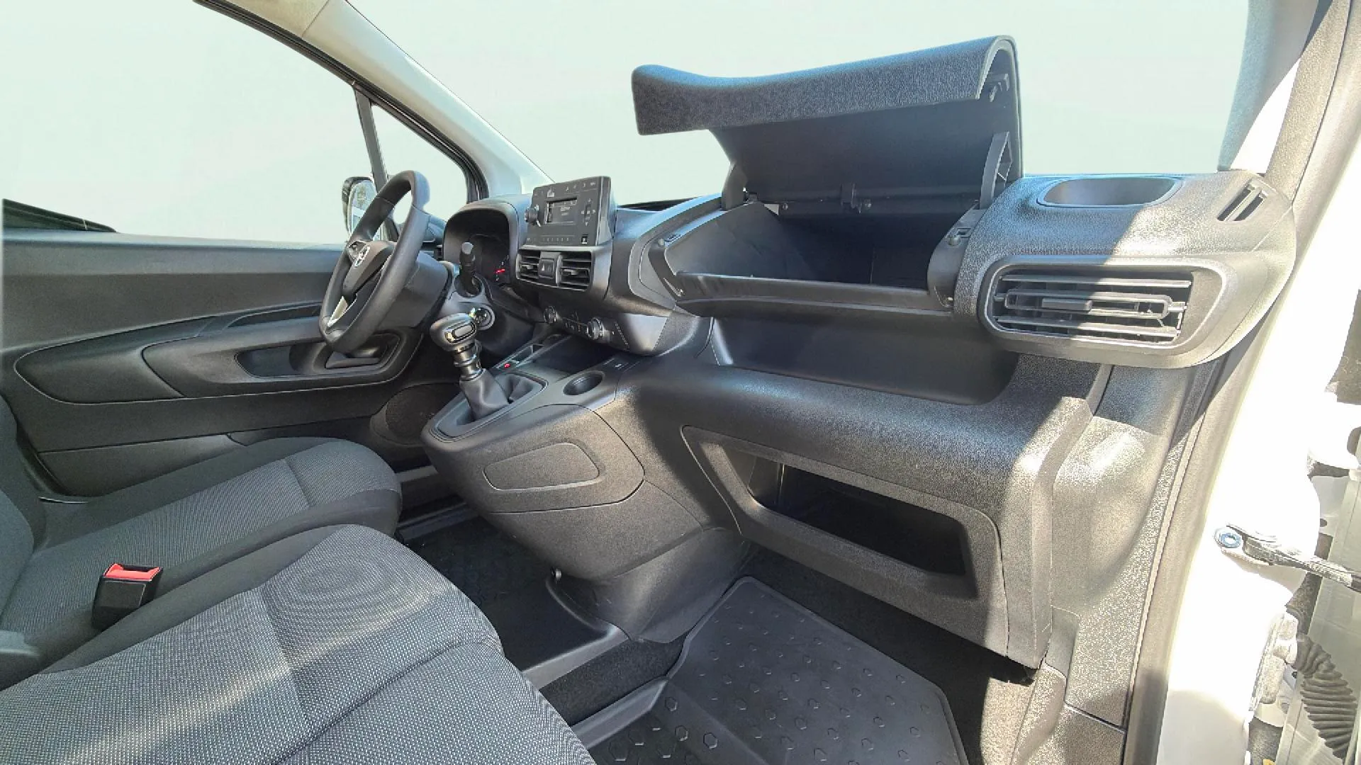 Opel Combo 1.5 TD Edition L - foto 22