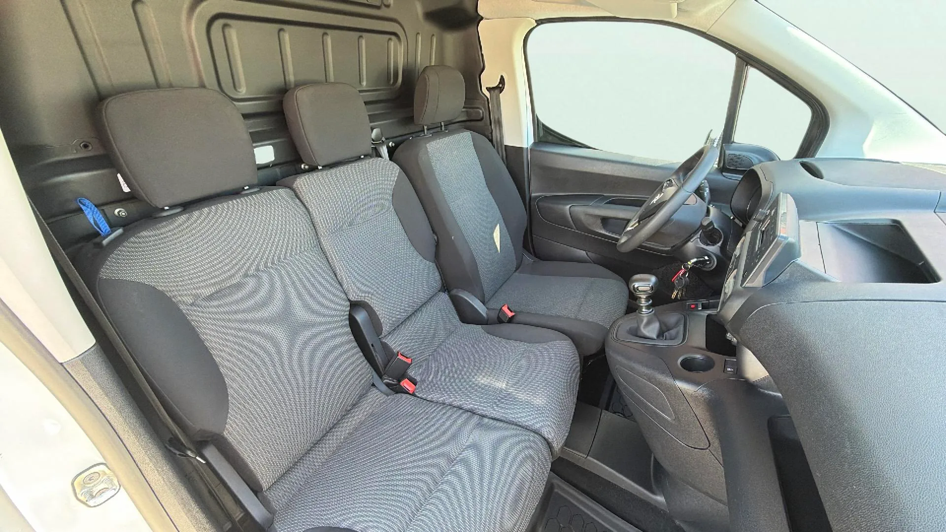 Opel Combo 1.5 TD Edition L - foto 23