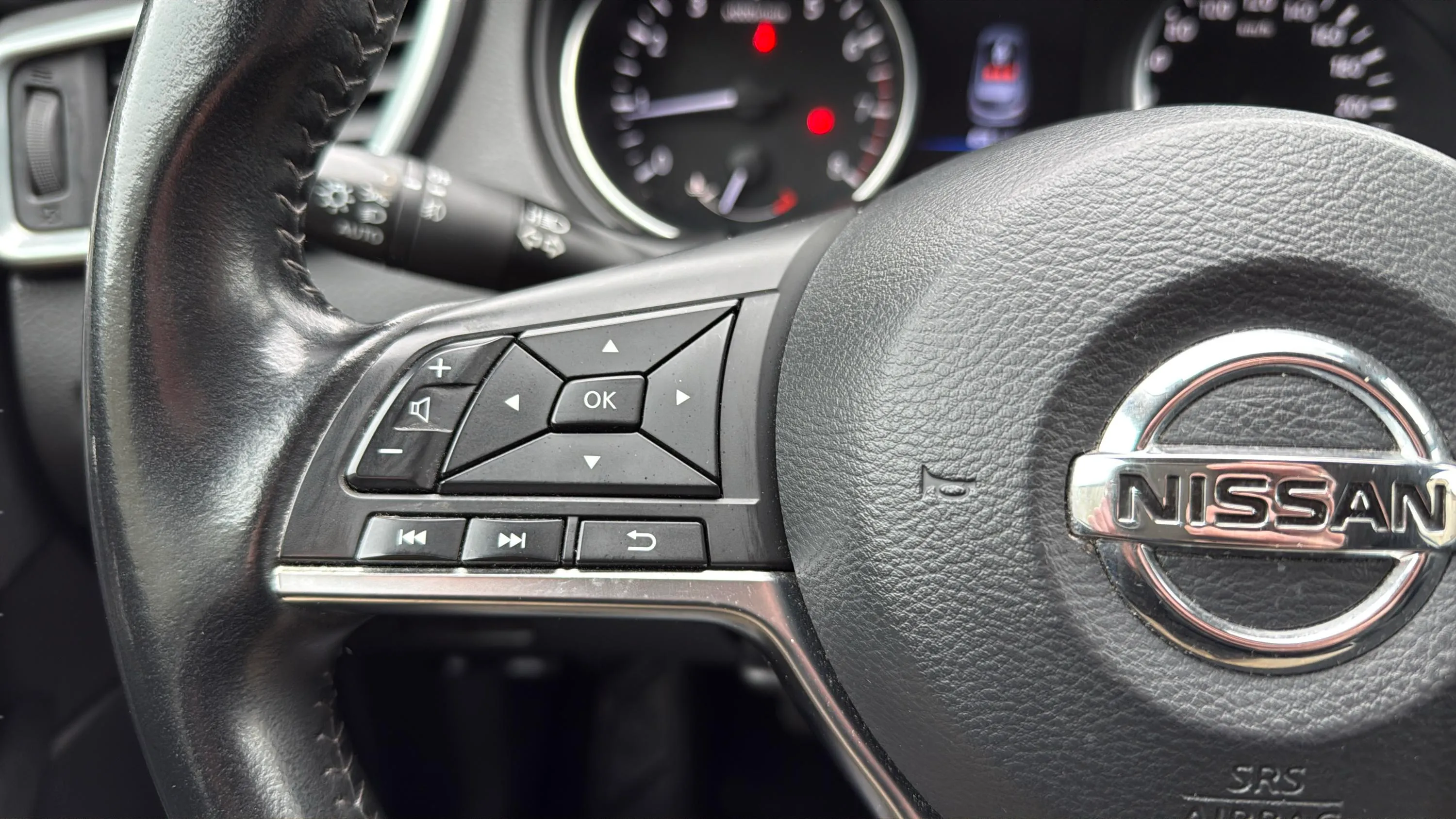 Nissan Qashqai DIG-T E6D N-Connecta - foto 19