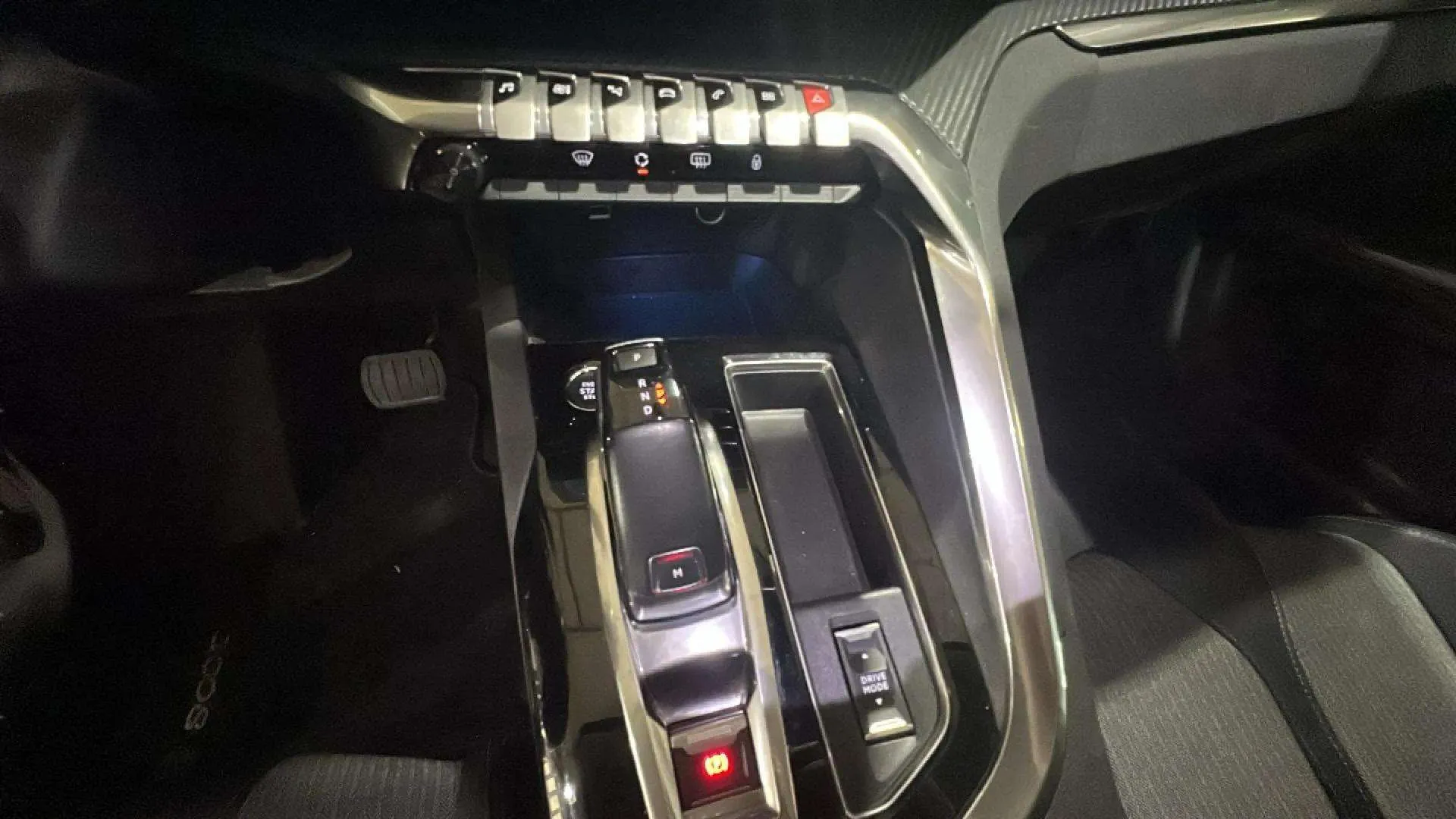 Peugeot 3008 1.2 PureTech Allure Pack EAT8 - foto 16