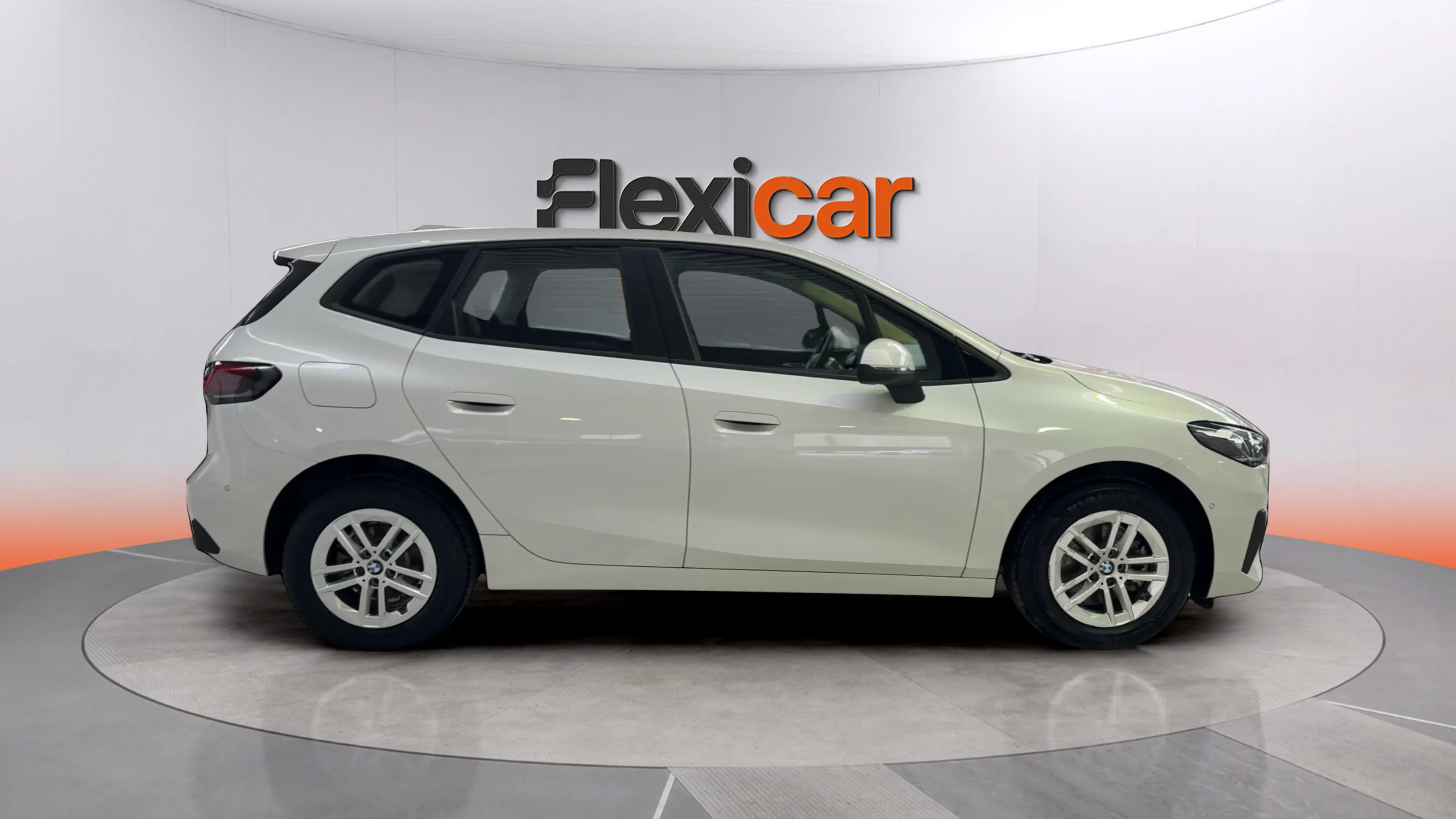 BMW Serie 2 Active Tourer 218i - foto 8