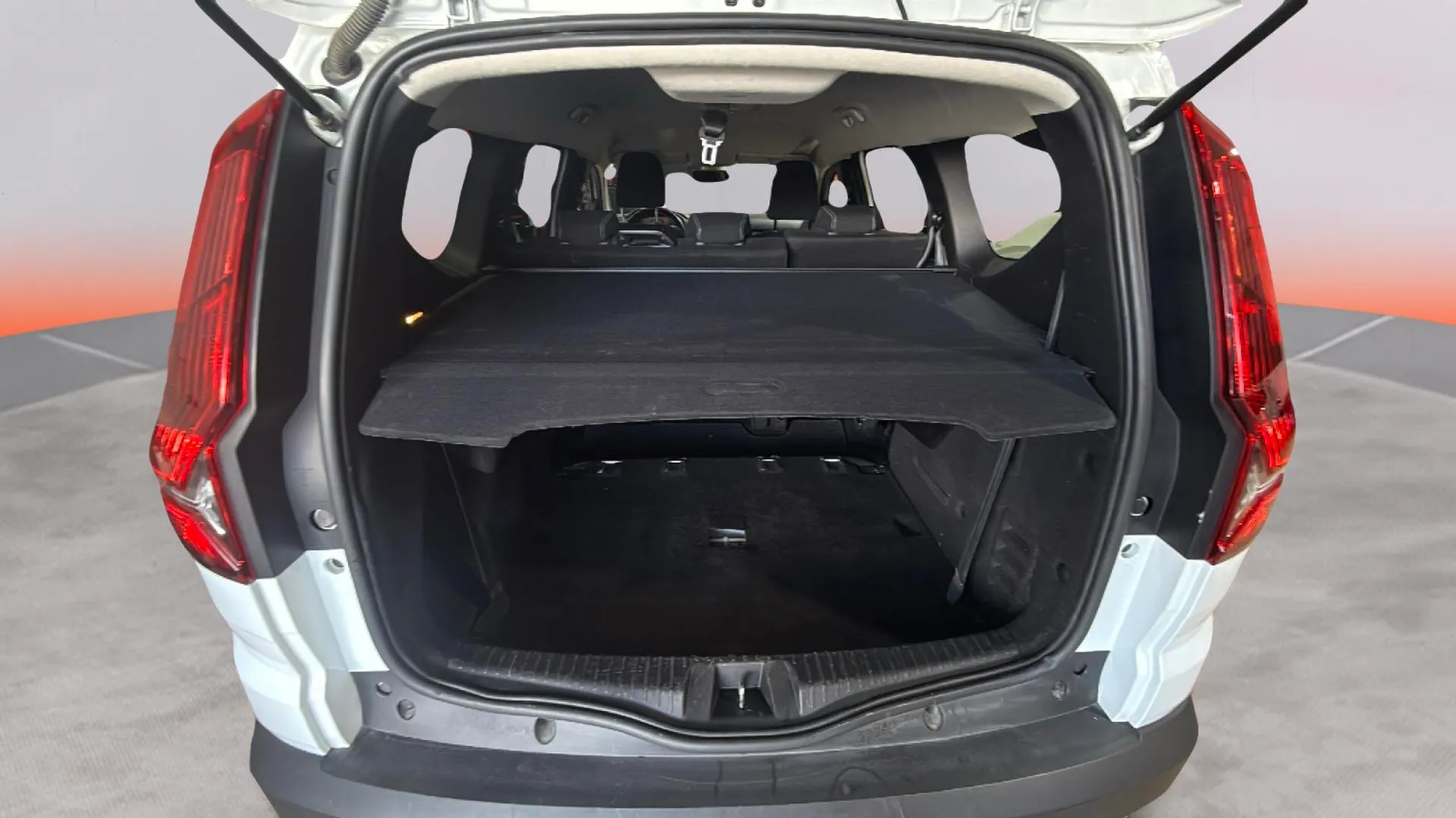 Dacia Jogger Expression TCe 5 plazas - foto 15