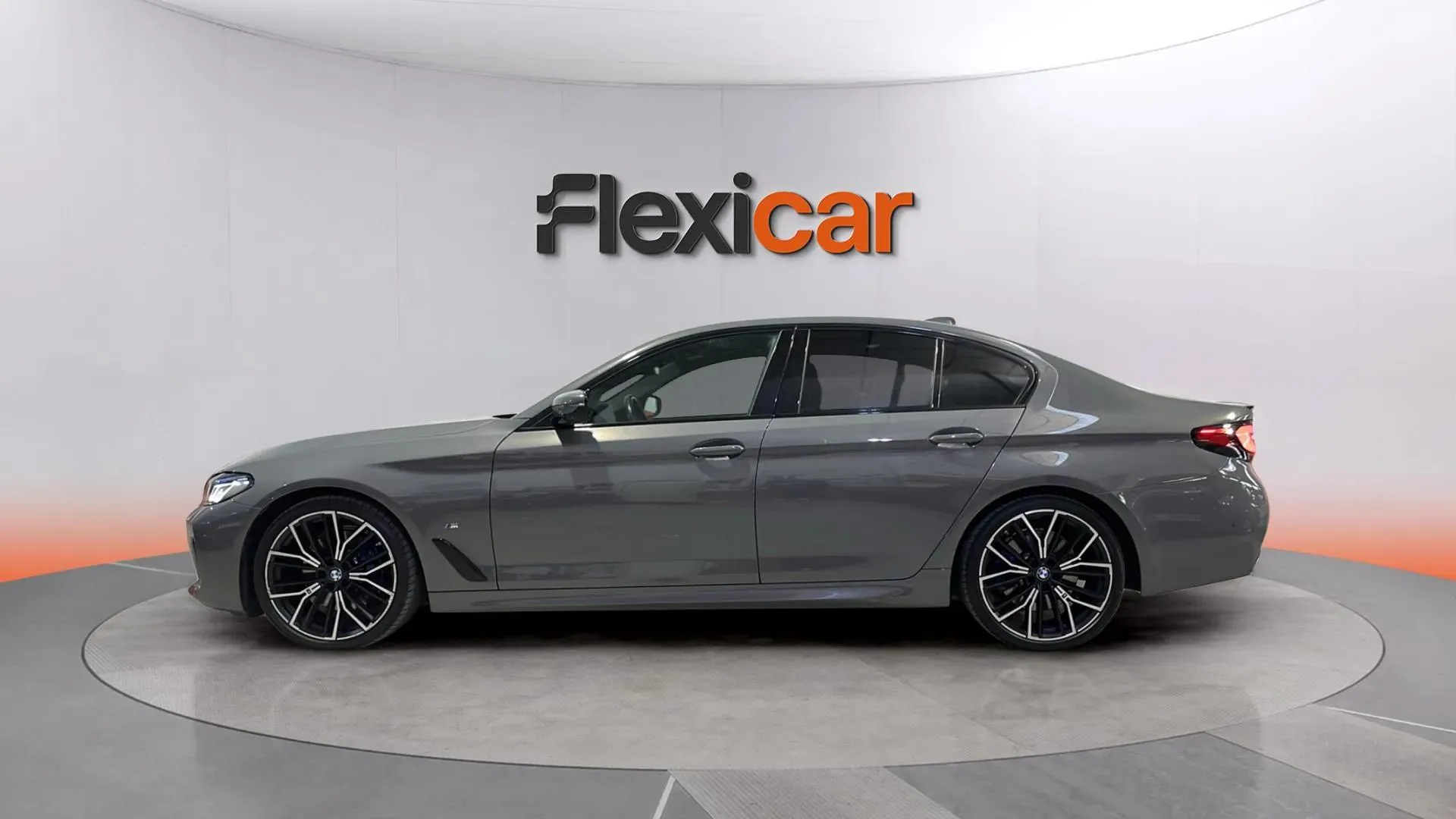 BMW Serie 5 530iA - foto 4