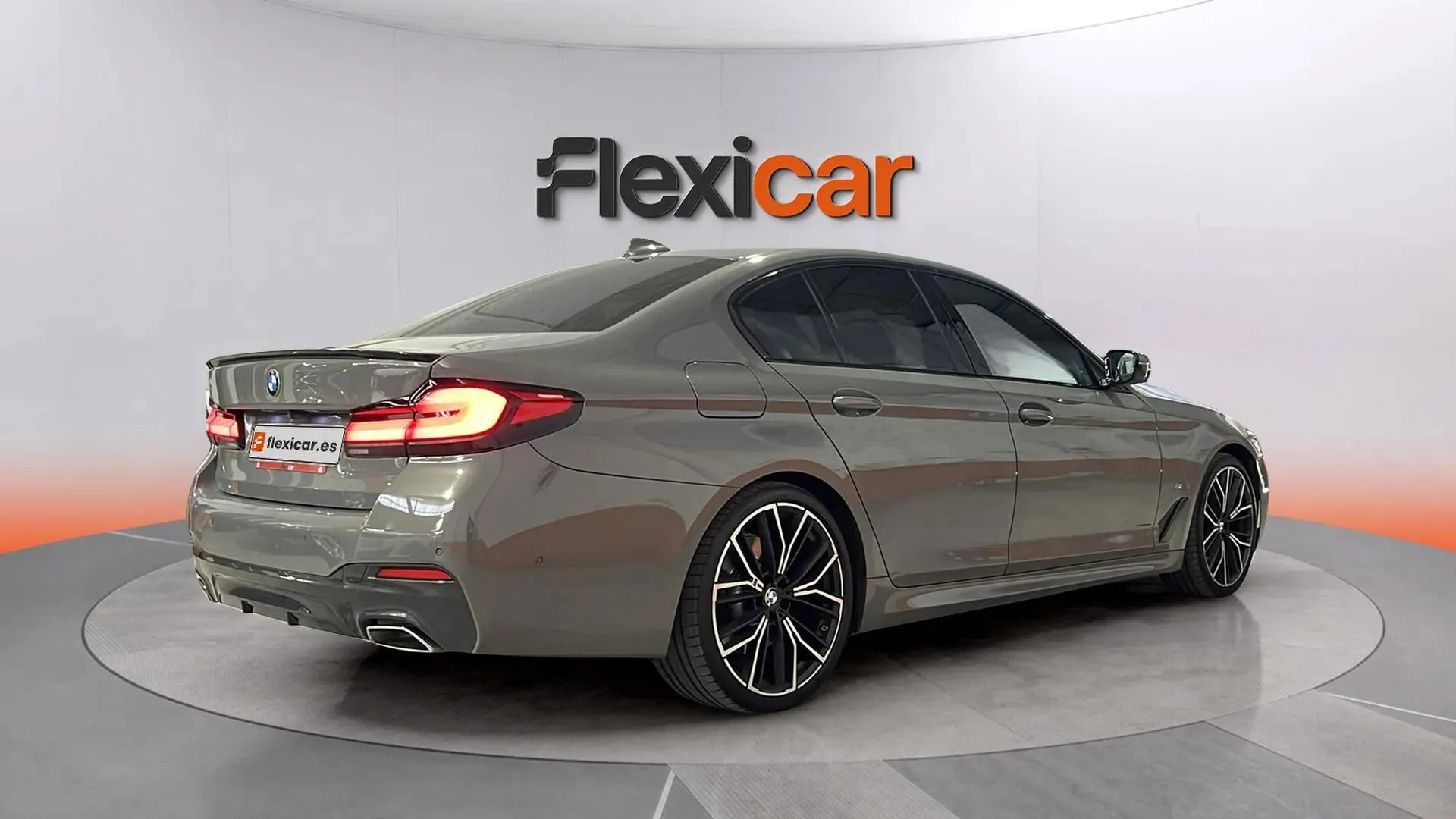 BMW Serie 5 530iA - foto 7