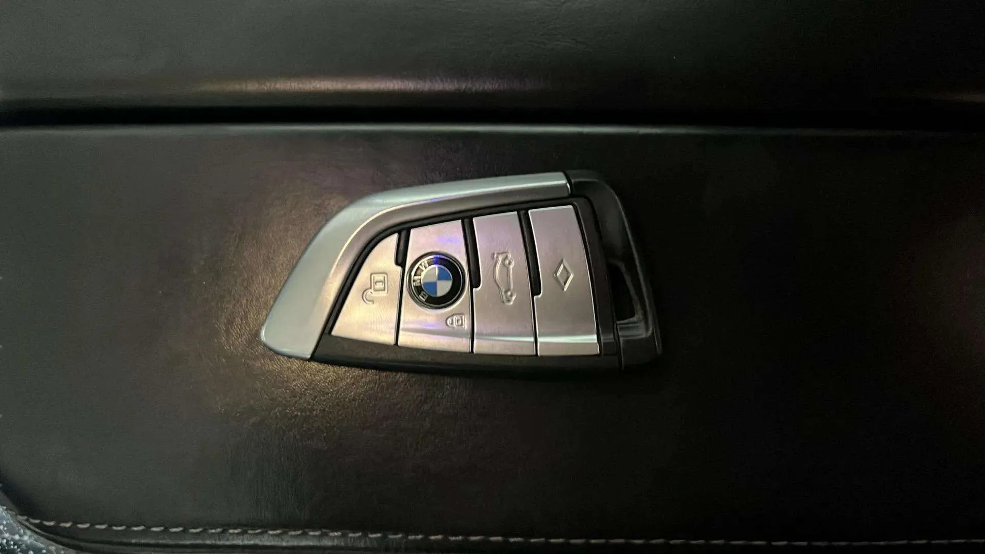 BMW Serie 5 530iA - foto 18
