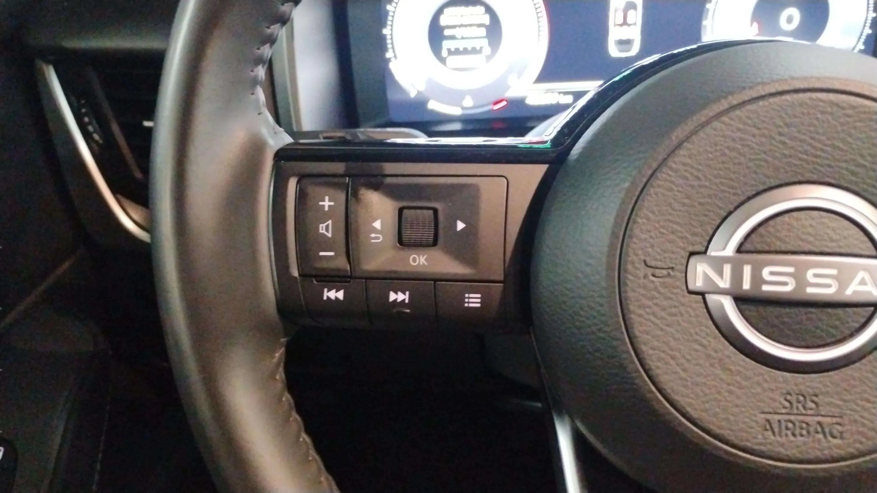 Nissan Qashqai DIG-T N-Connecta - foto 10