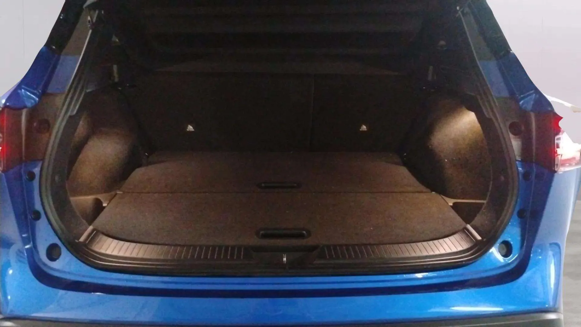 Nissan Qashqai DIG-T N-Connecta - foto 17