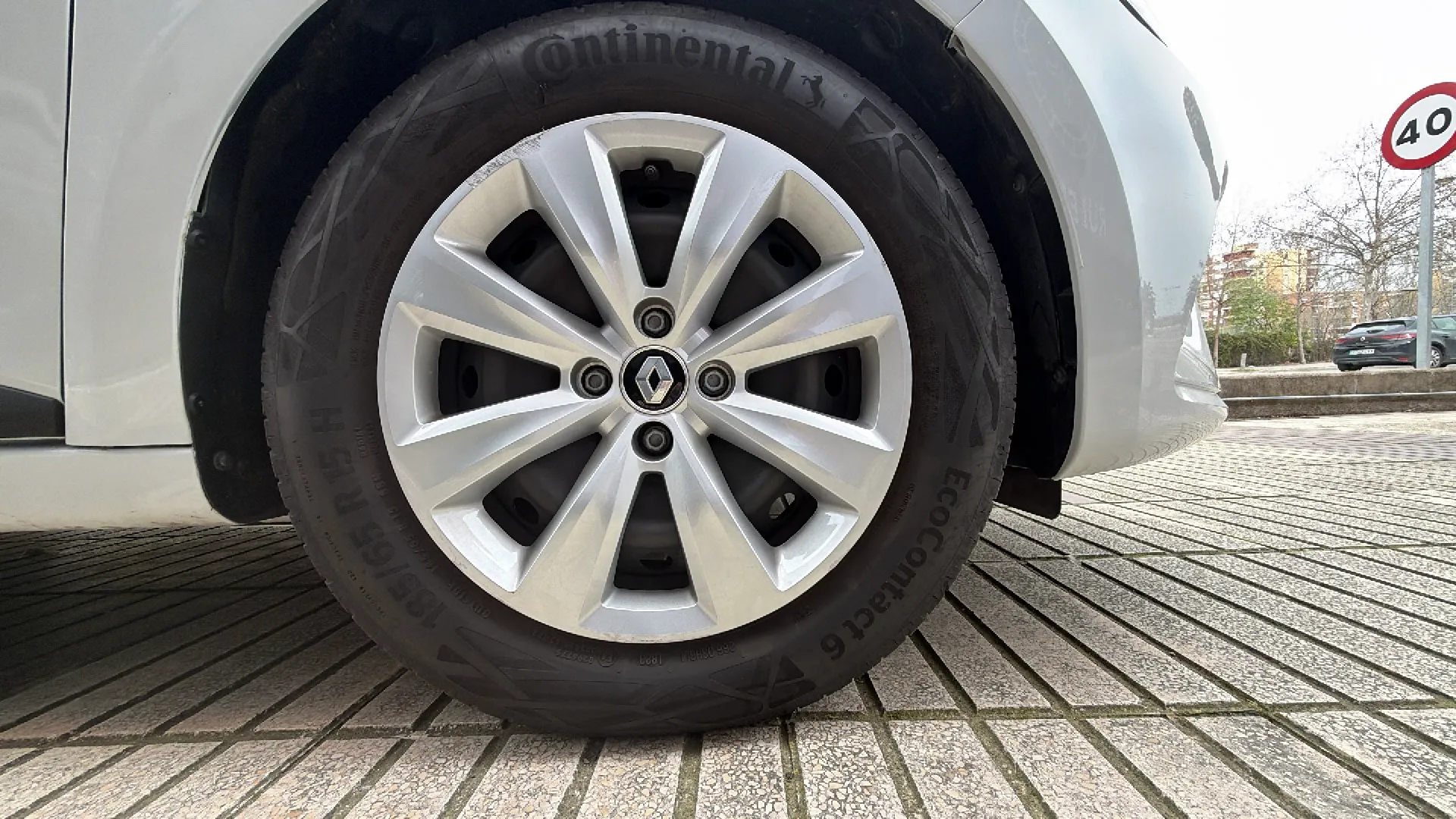 Renault Clio Authentic SCe - foto 16