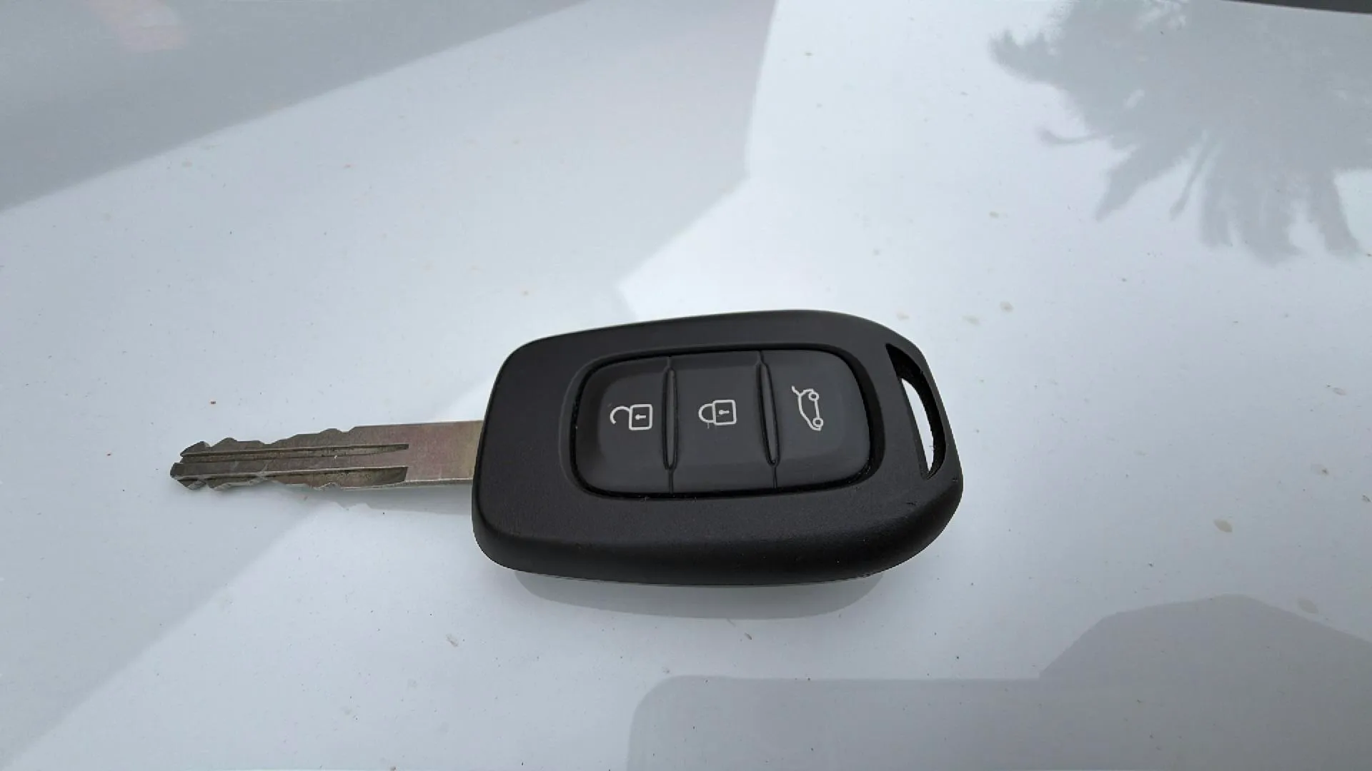 Renault Clio Authentic SCe - foto 20