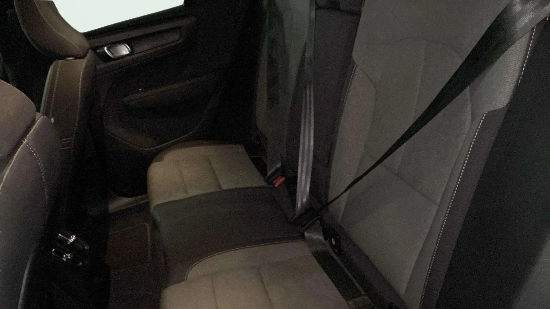 Volvo XC40 1.5 T4 Recharge PHEV Plus Dark - foto 25