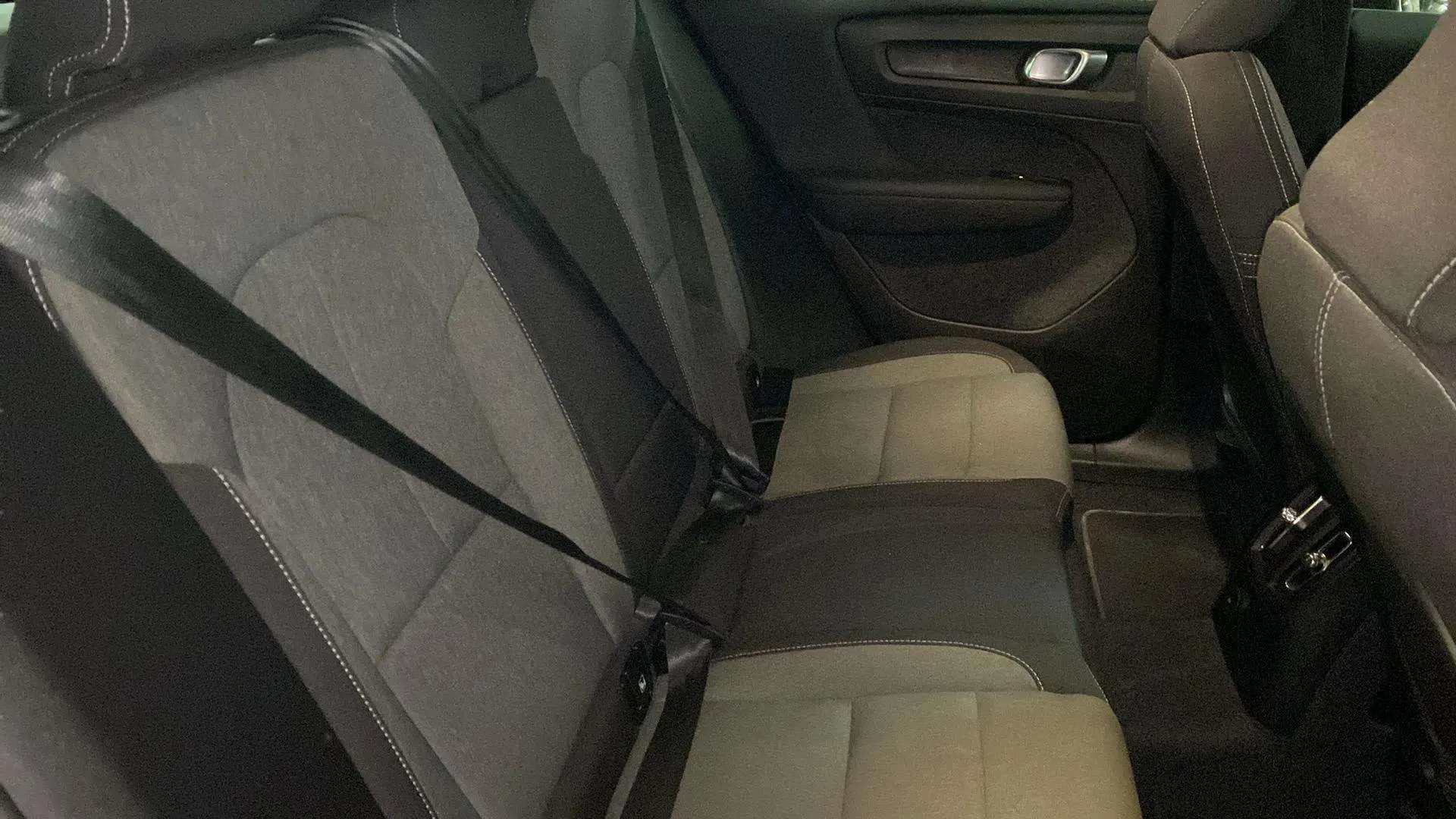 Volvo XC40 1.5 T4 Recharge PHEV Plus Dark - foto 26