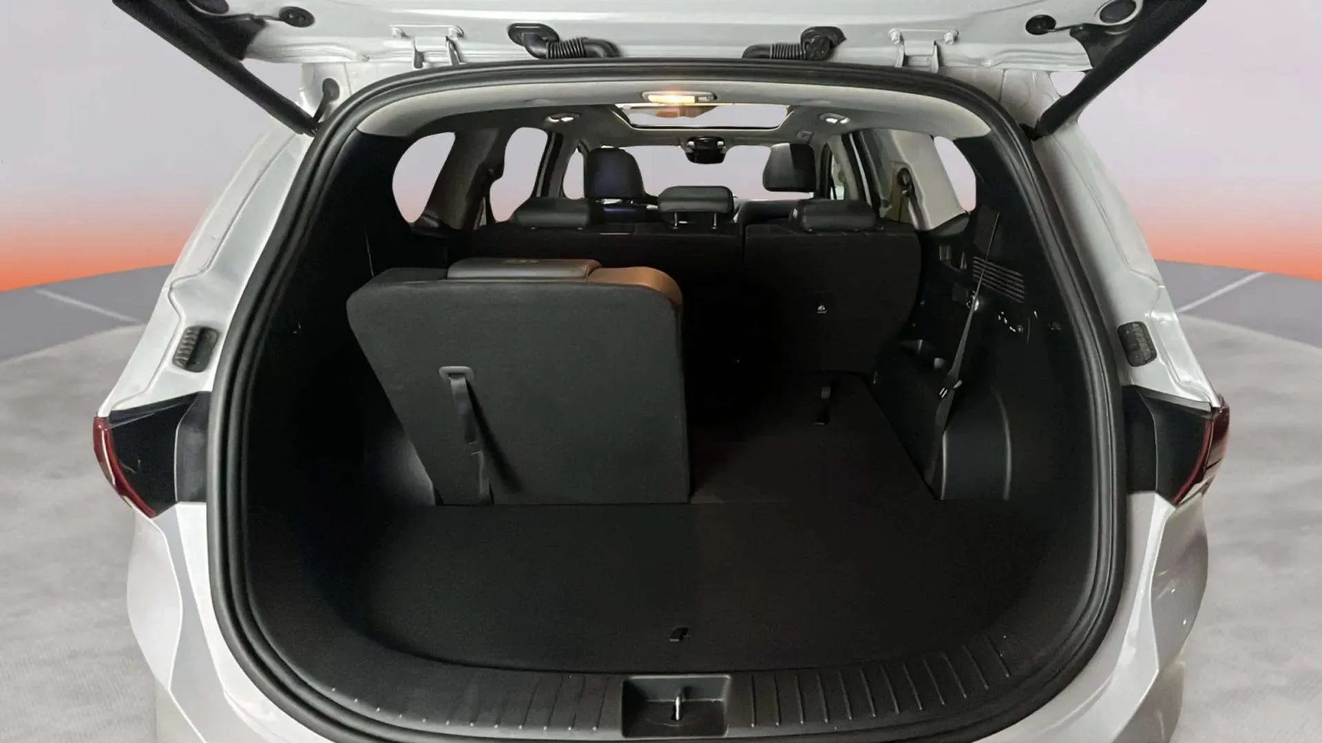 Hyundai Santa Fe 1.6 T-GDi HEV Tecno 4x2 - foto 23