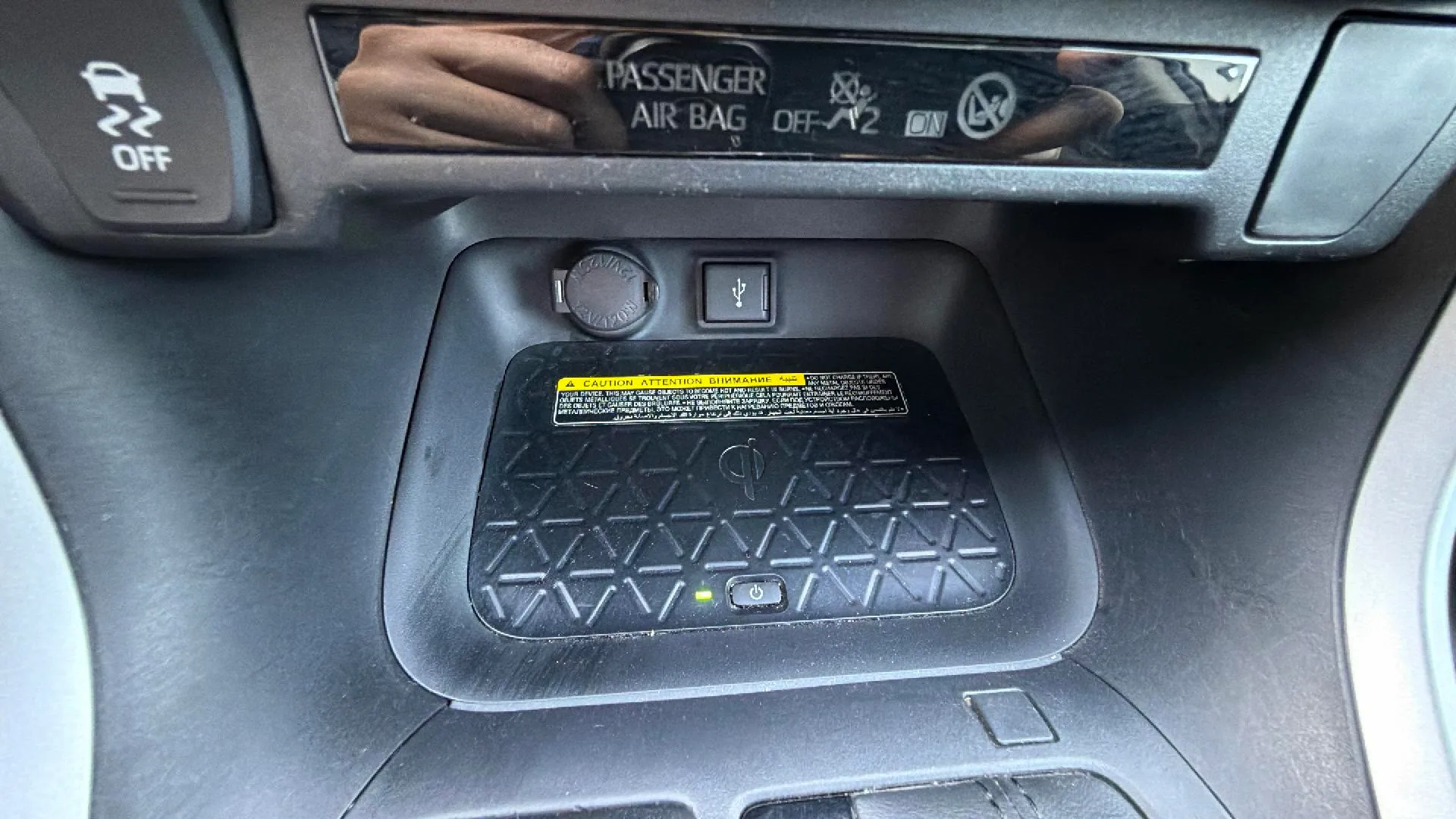Toyota RAV4 2.5l 220H Advance - foto 22
